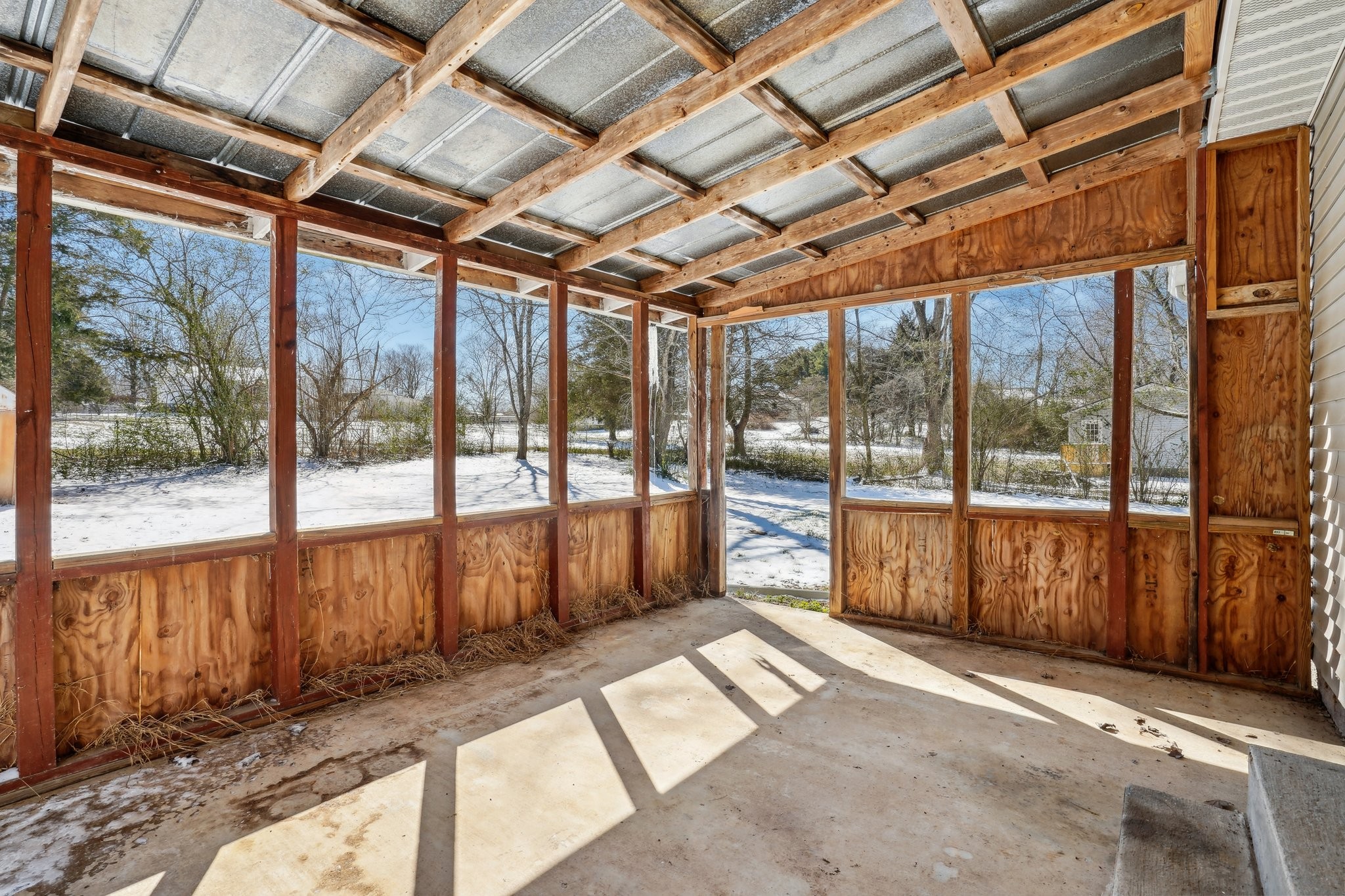 112 Aaron Dr