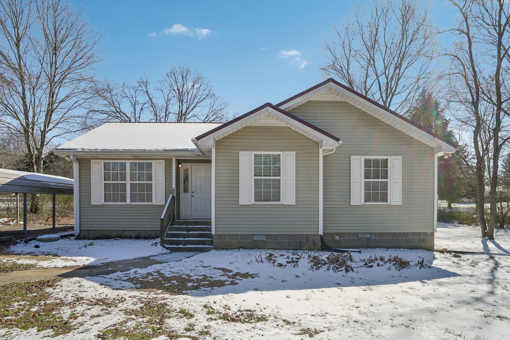 112 Aaron Dr