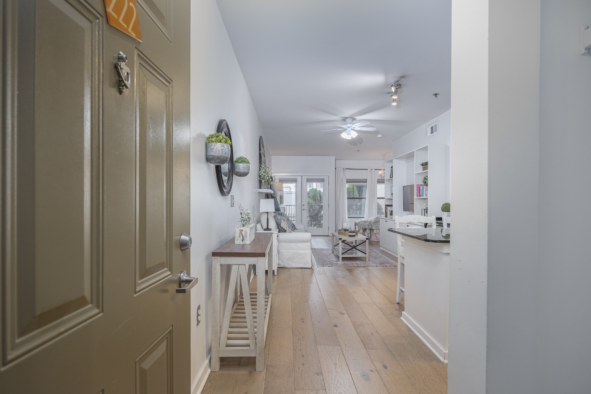 1803 Broadway Unit: 222