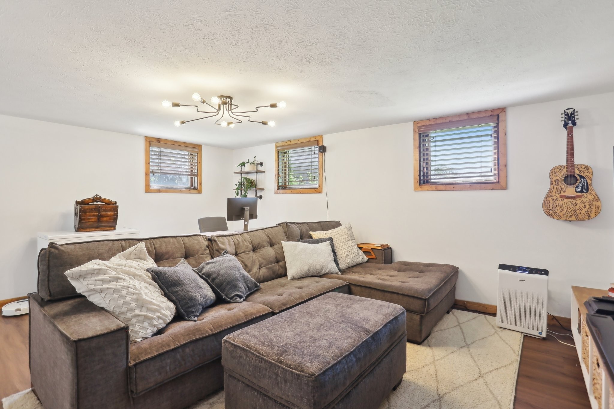 2423 Cabin Hill Rd