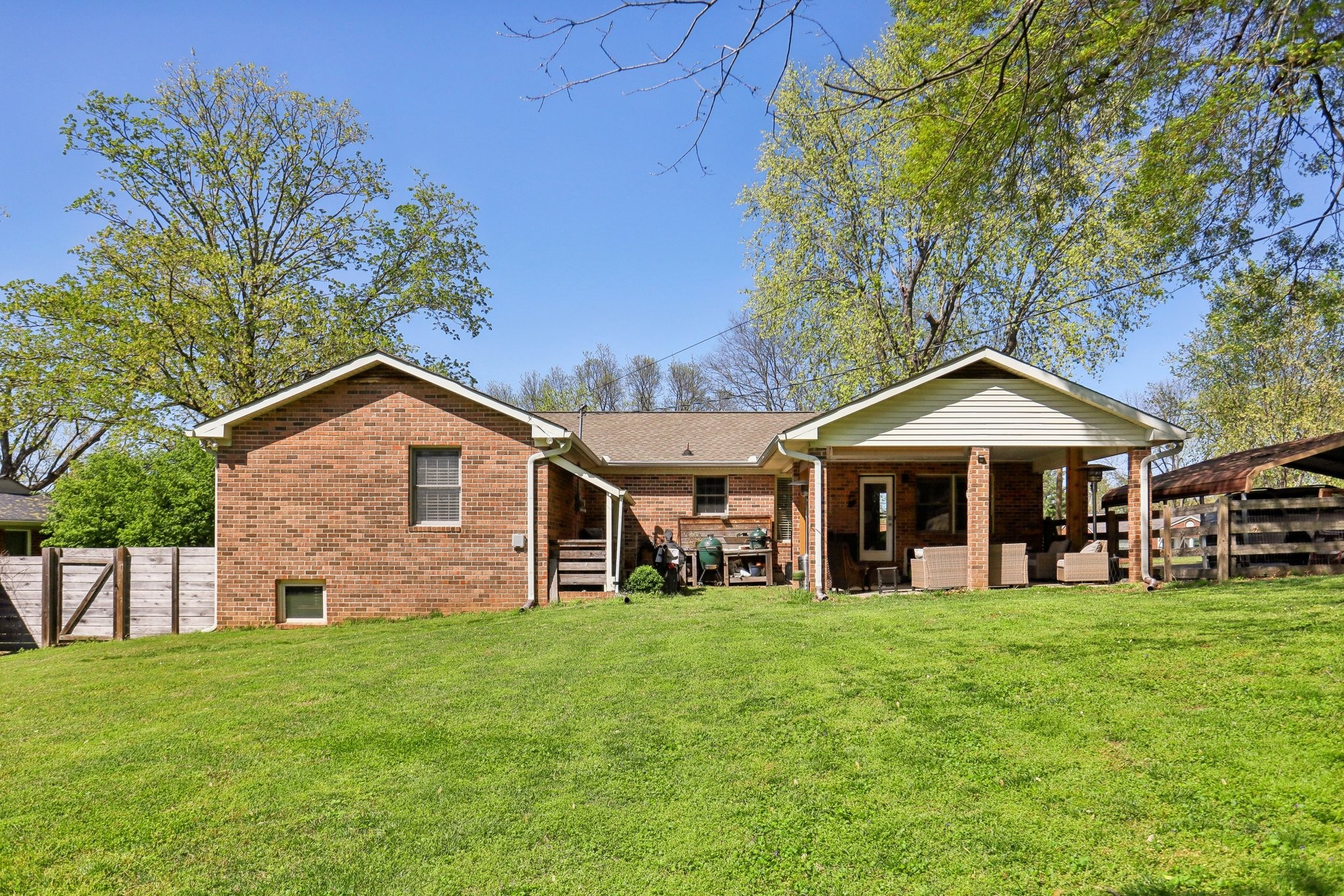 2423 Cabin Hill Rd