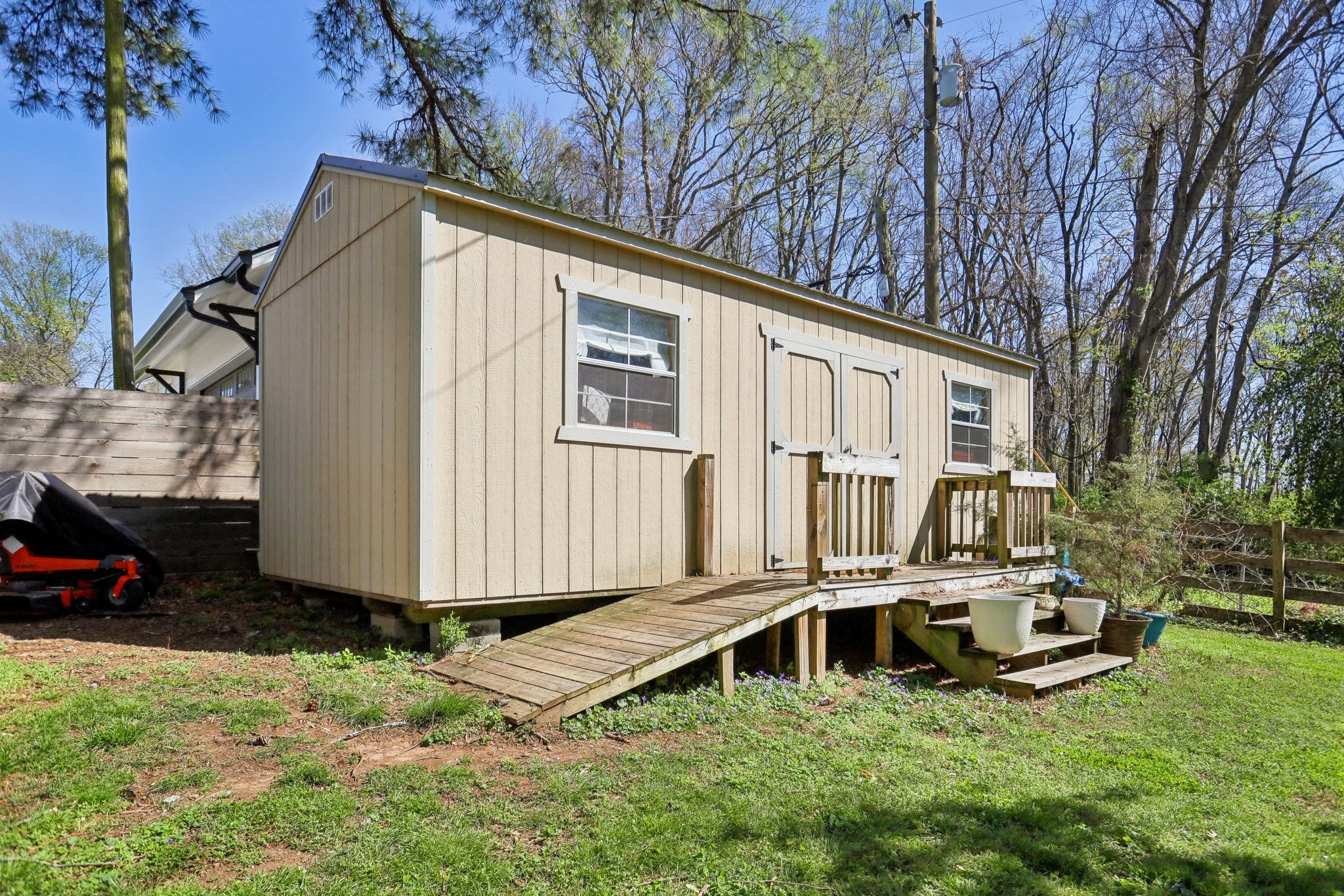 2423 Cabin Hill Rd