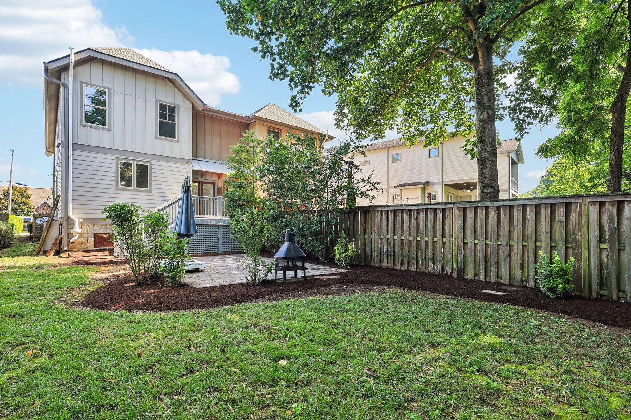 825 Knox Ave