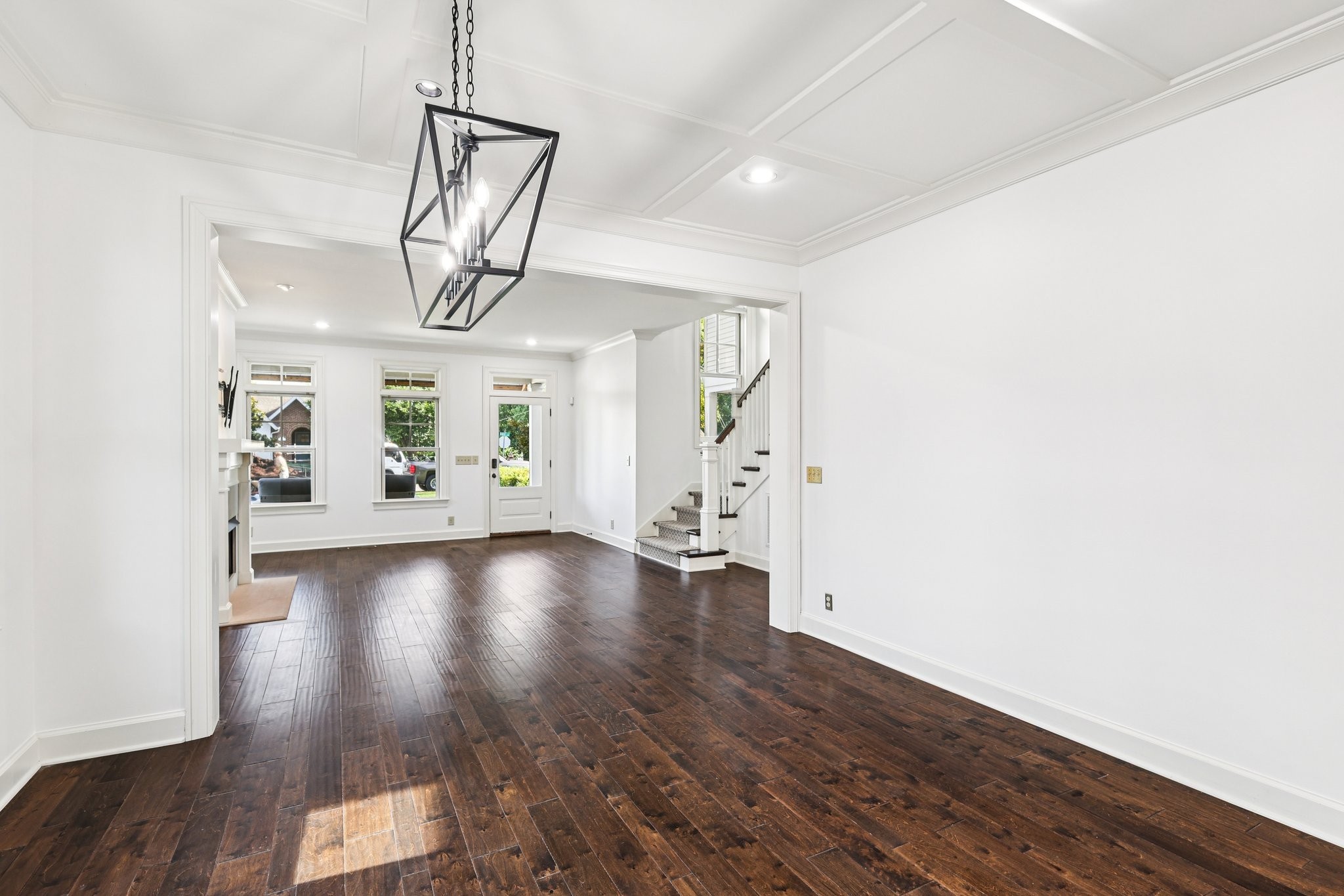 825 Knox Ave