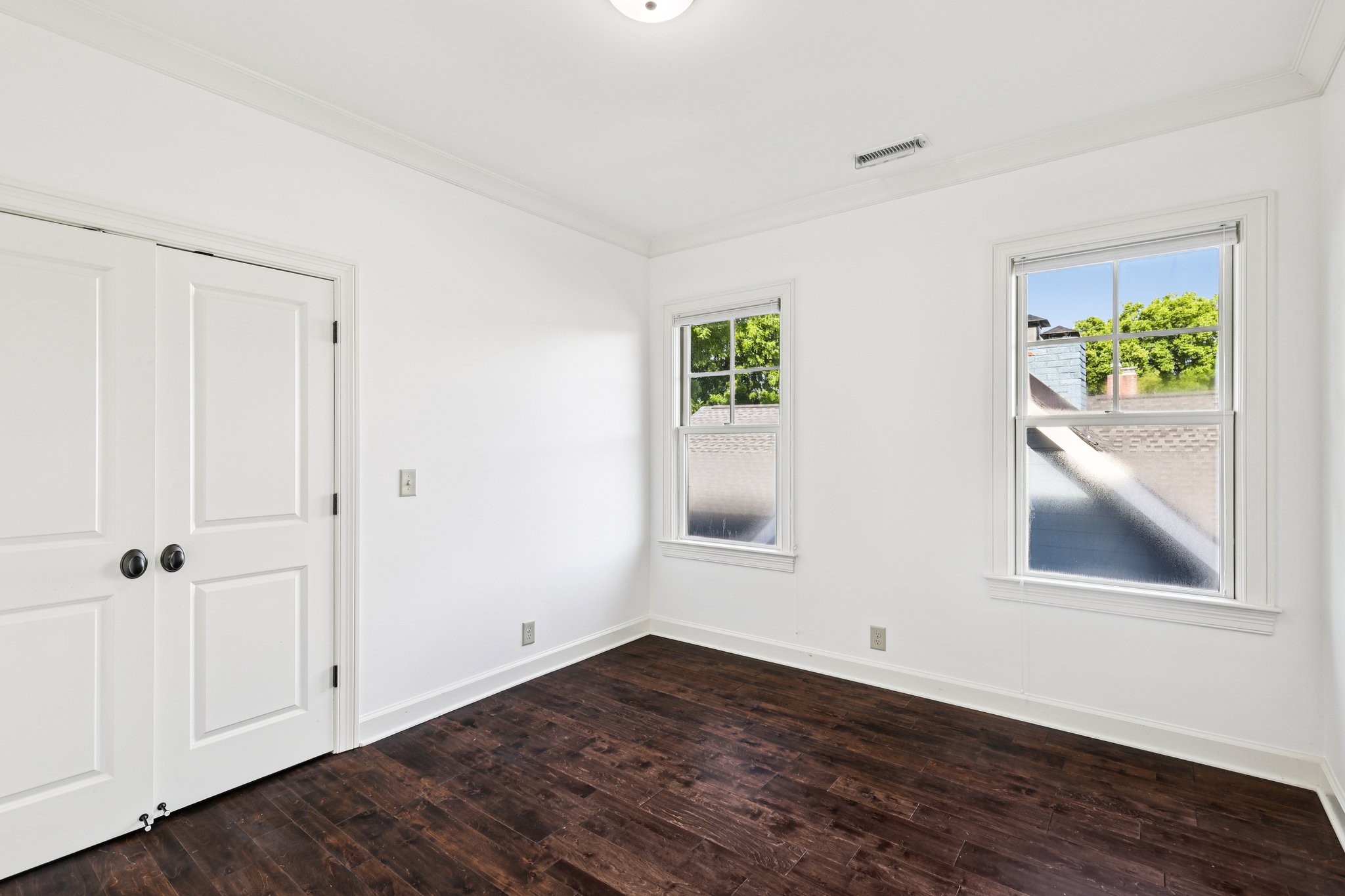 825 Knox Ave