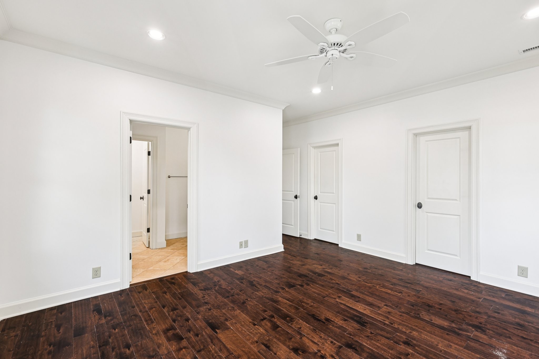825 Knox Ave