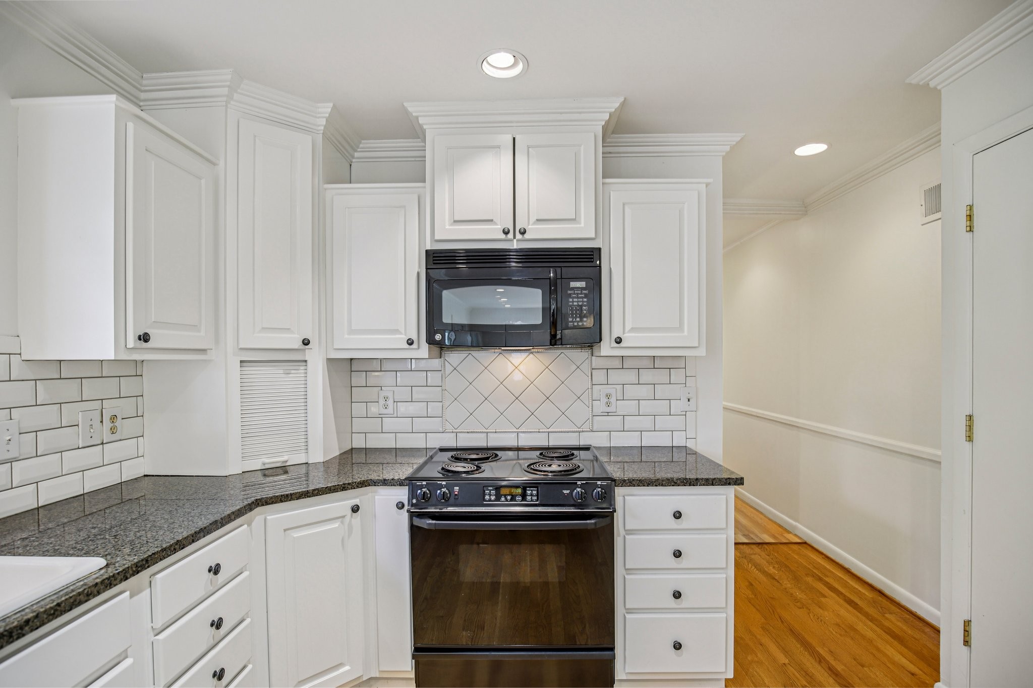 311 Robinhood Rd