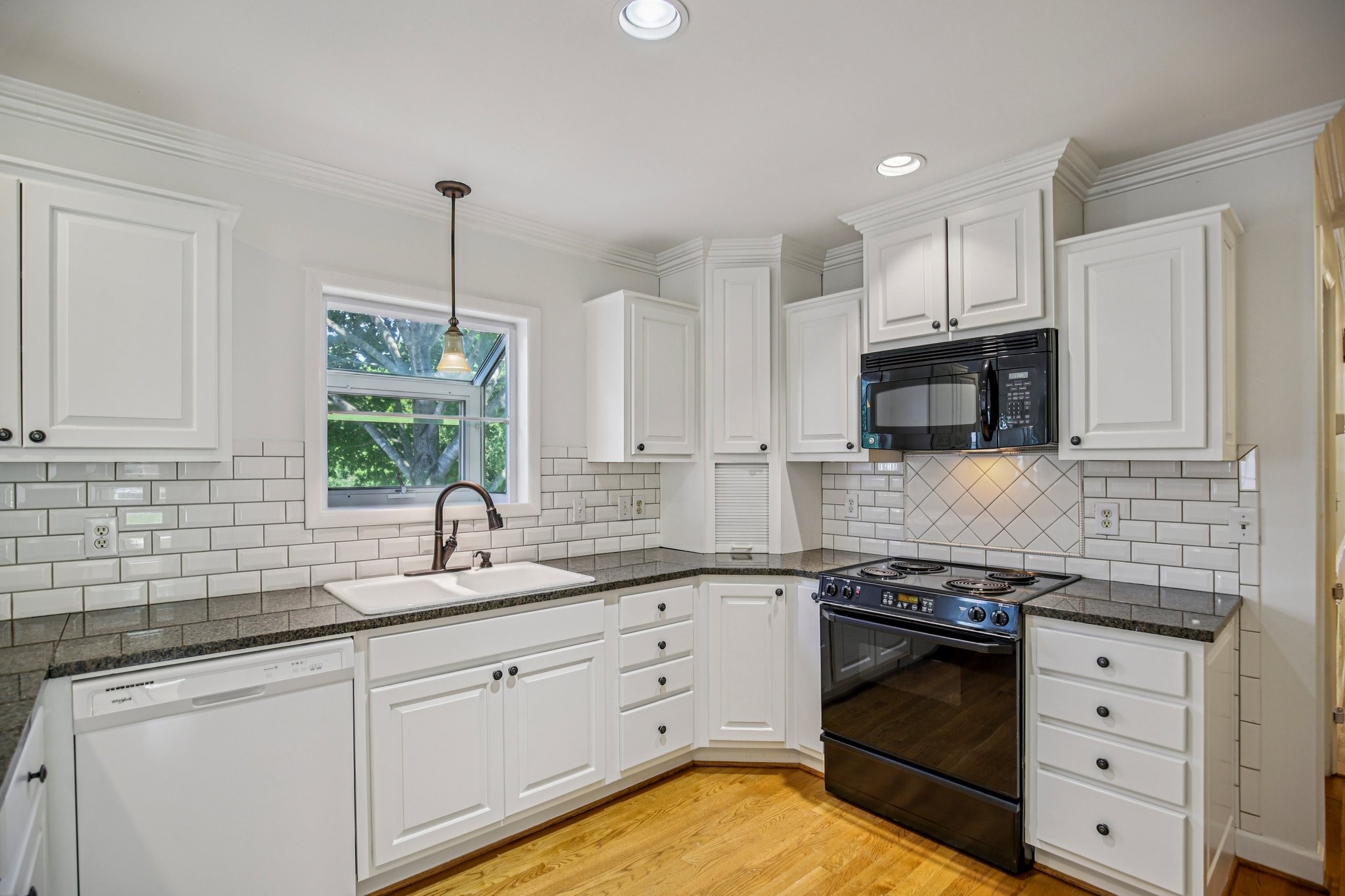 311 Robinhood Rd