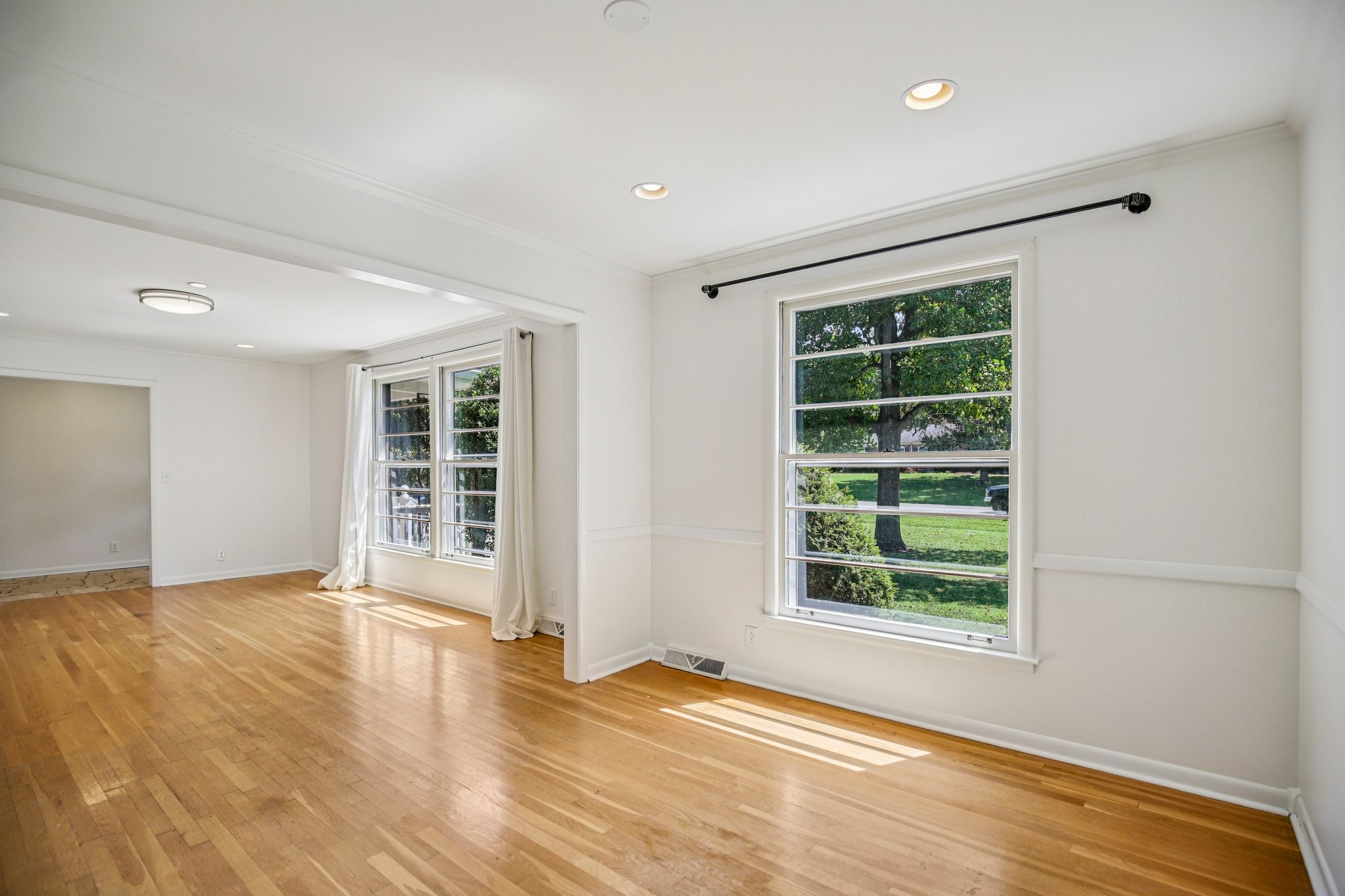 311 Robinhood Rd
