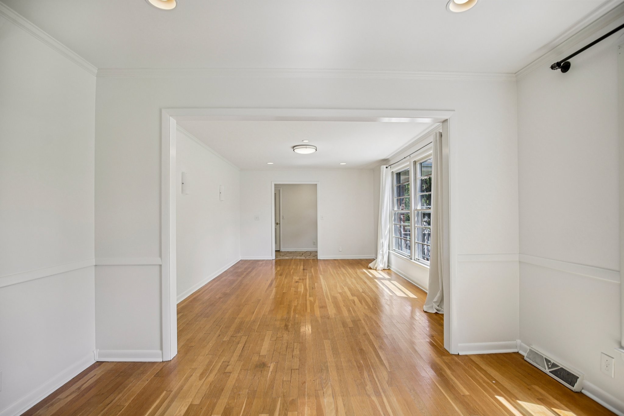 311 Robinhood Rd