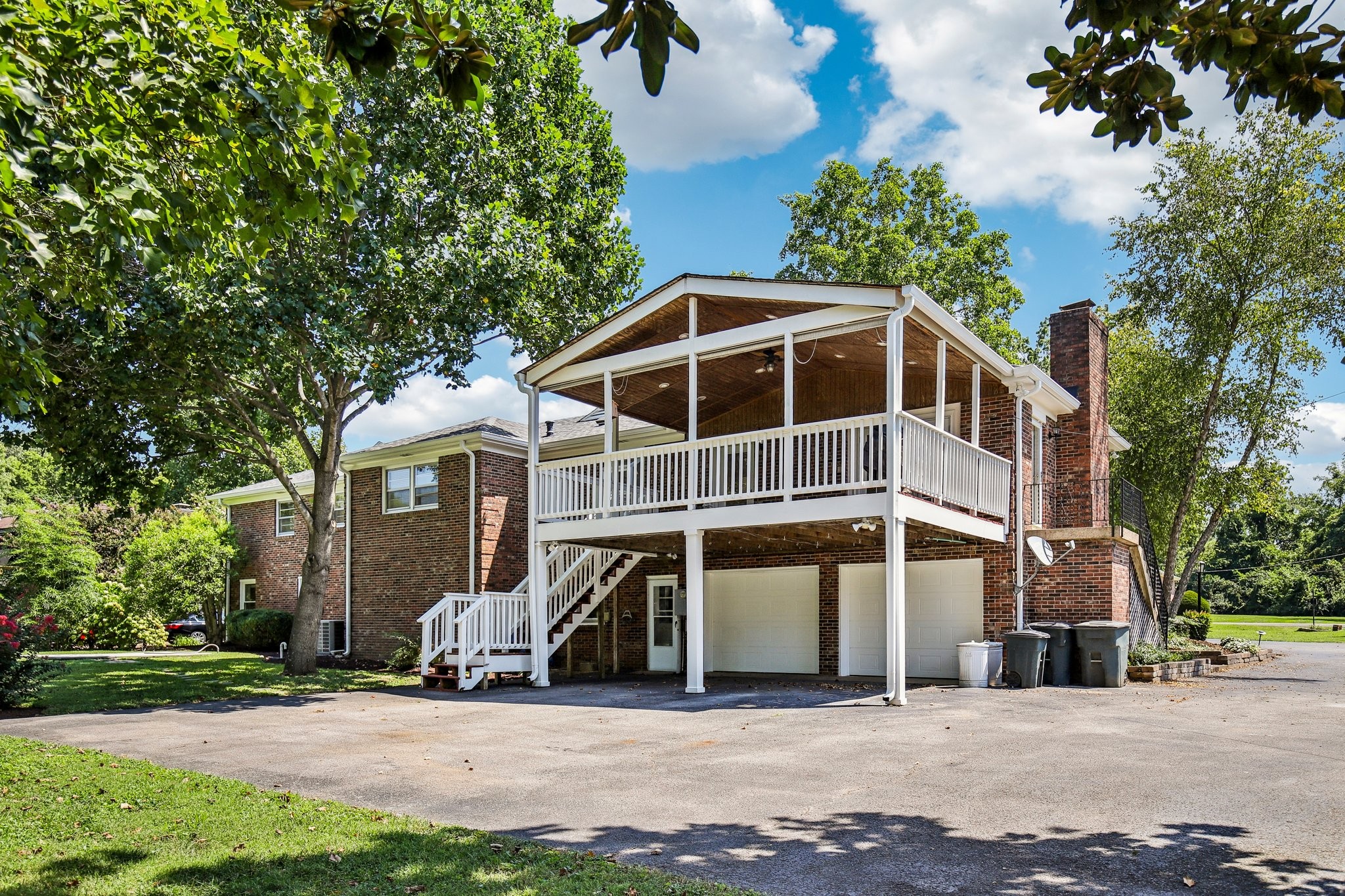 311 Robinhood Rd