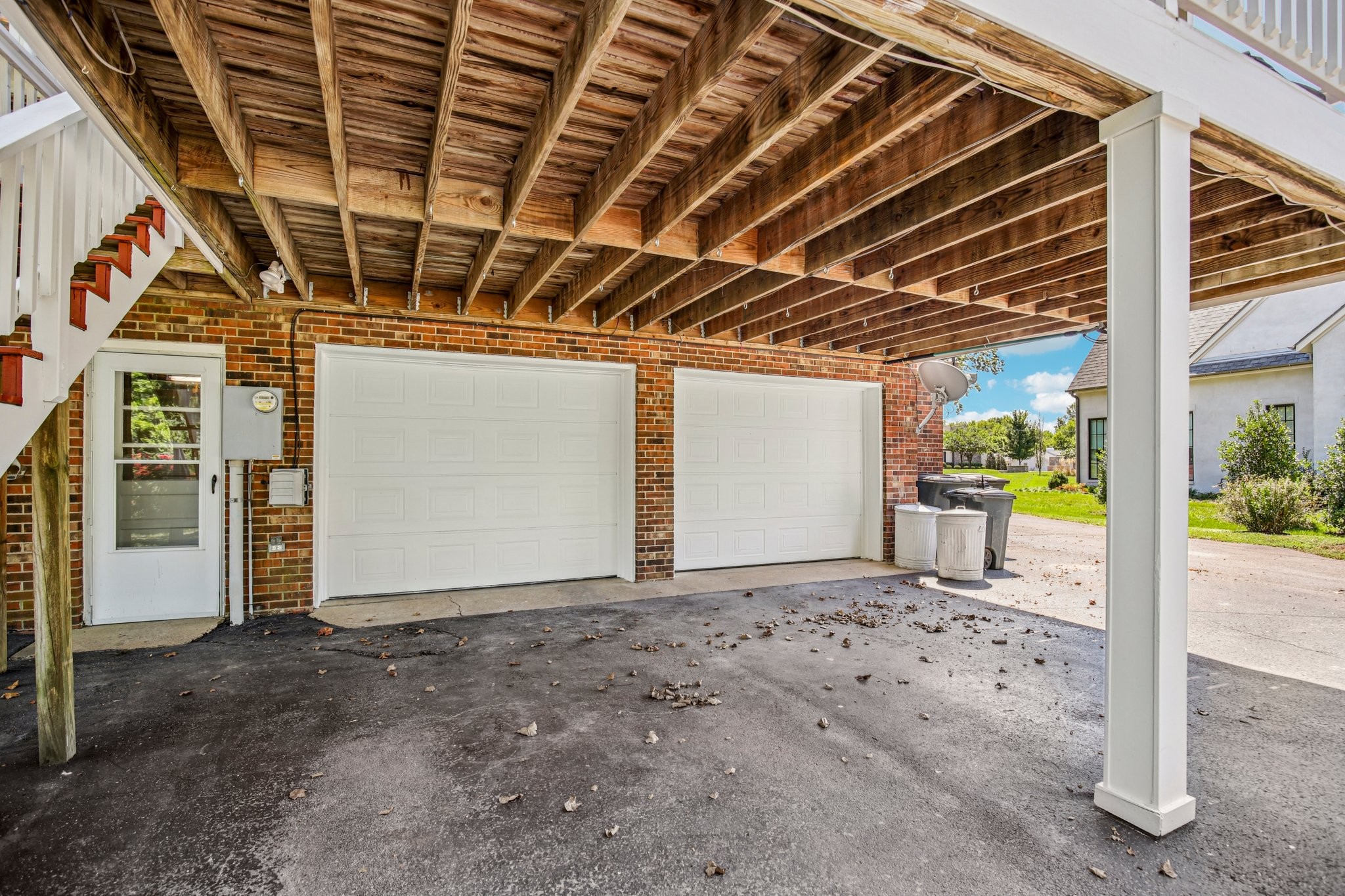 311 Robinhood Rd