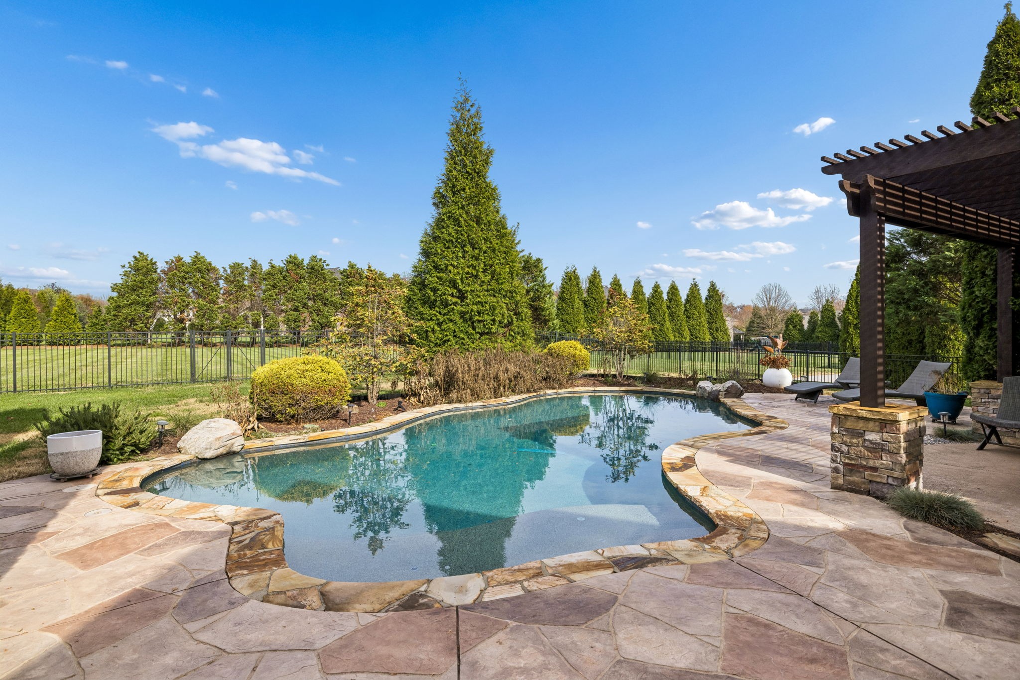 9126 Old Smyrna Rd
