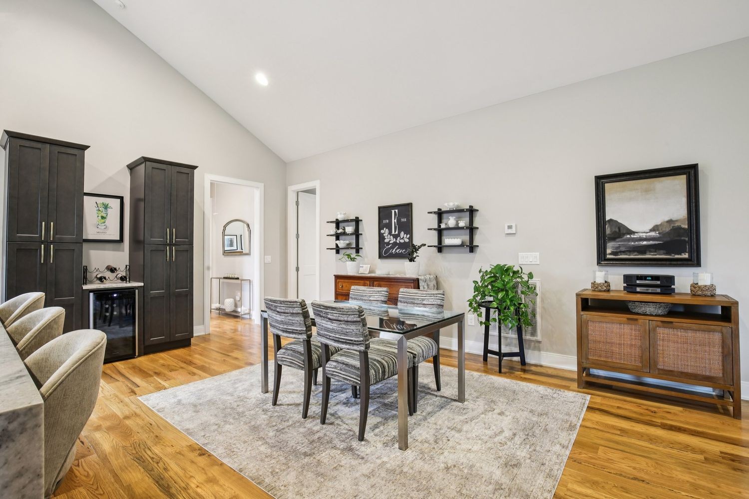 915 Emmett Ave
