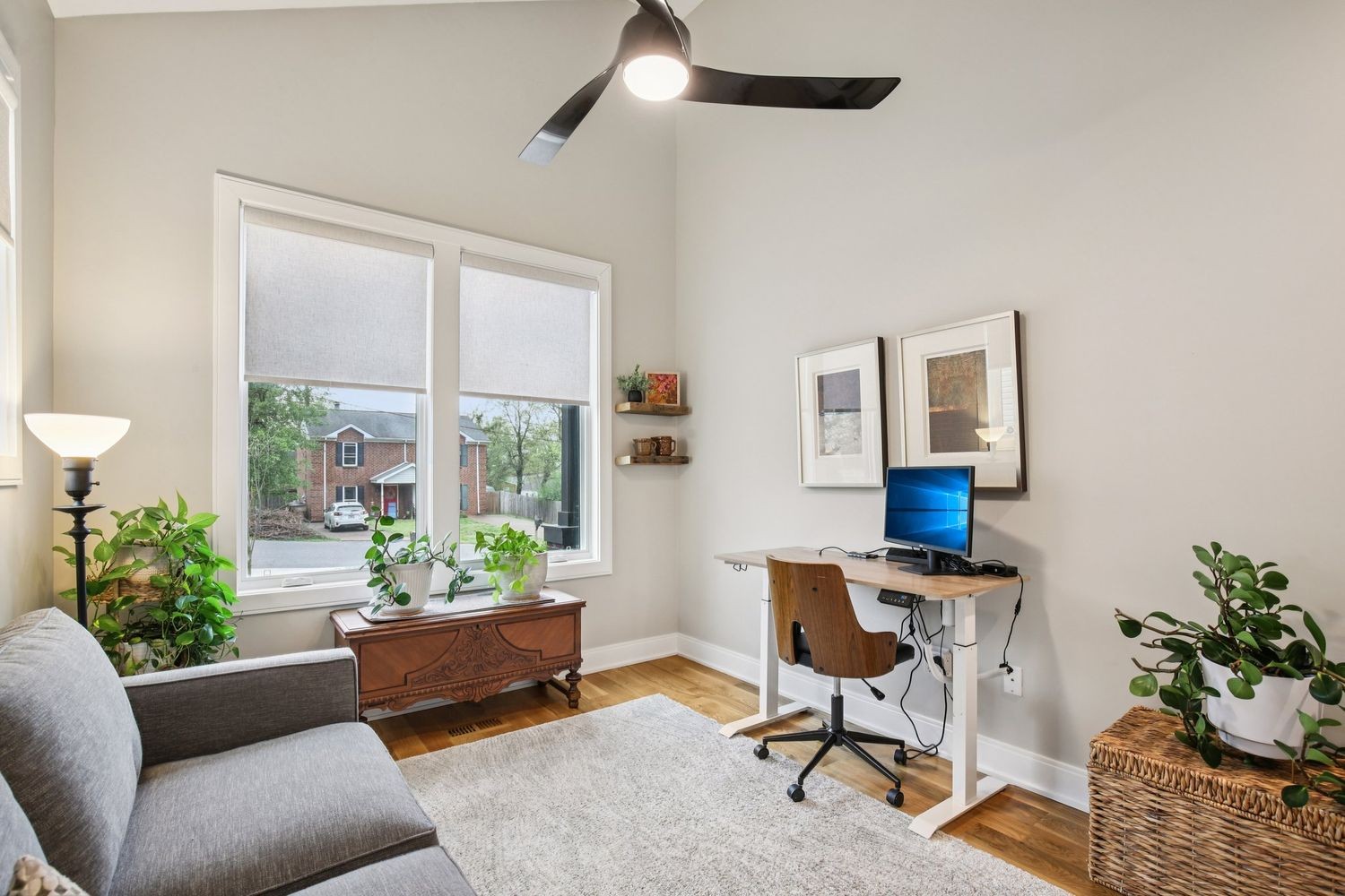 915 Emmett Ave