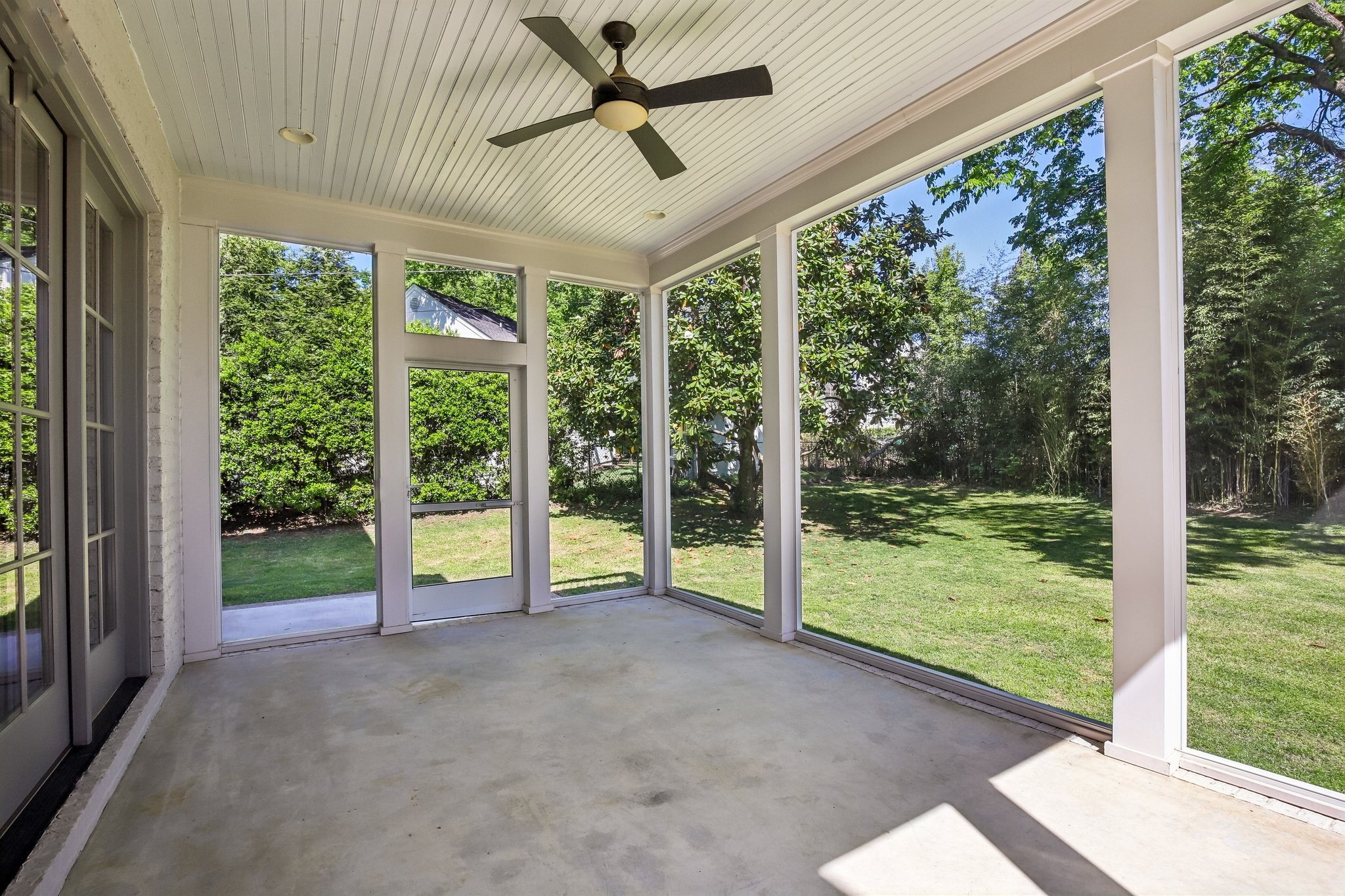 1126 Battery Ln