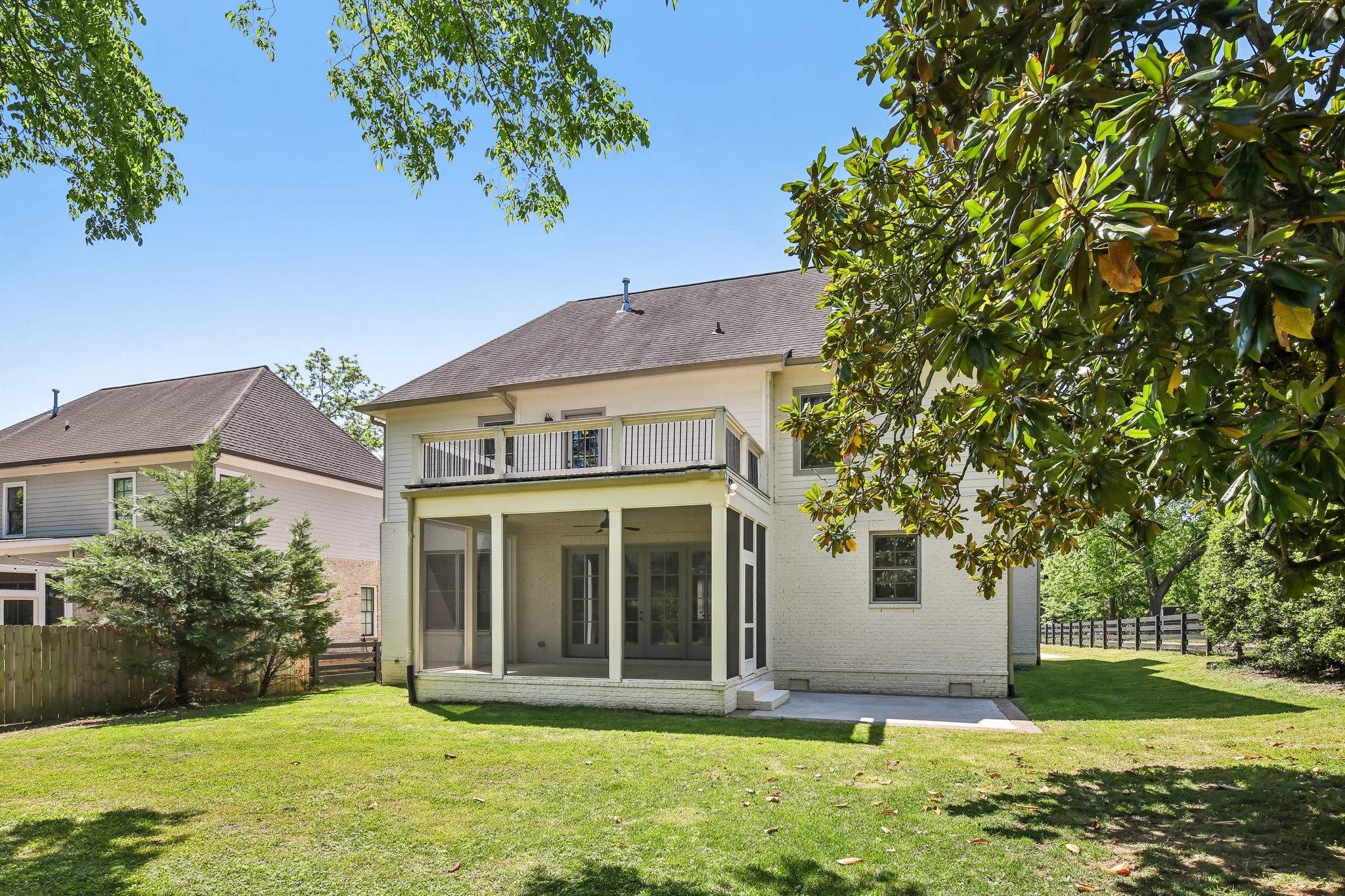 1126 Battery Ln