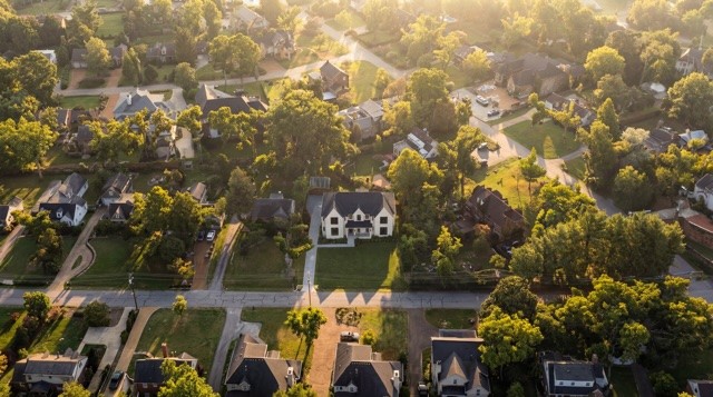 3020 New Natchez Trce
