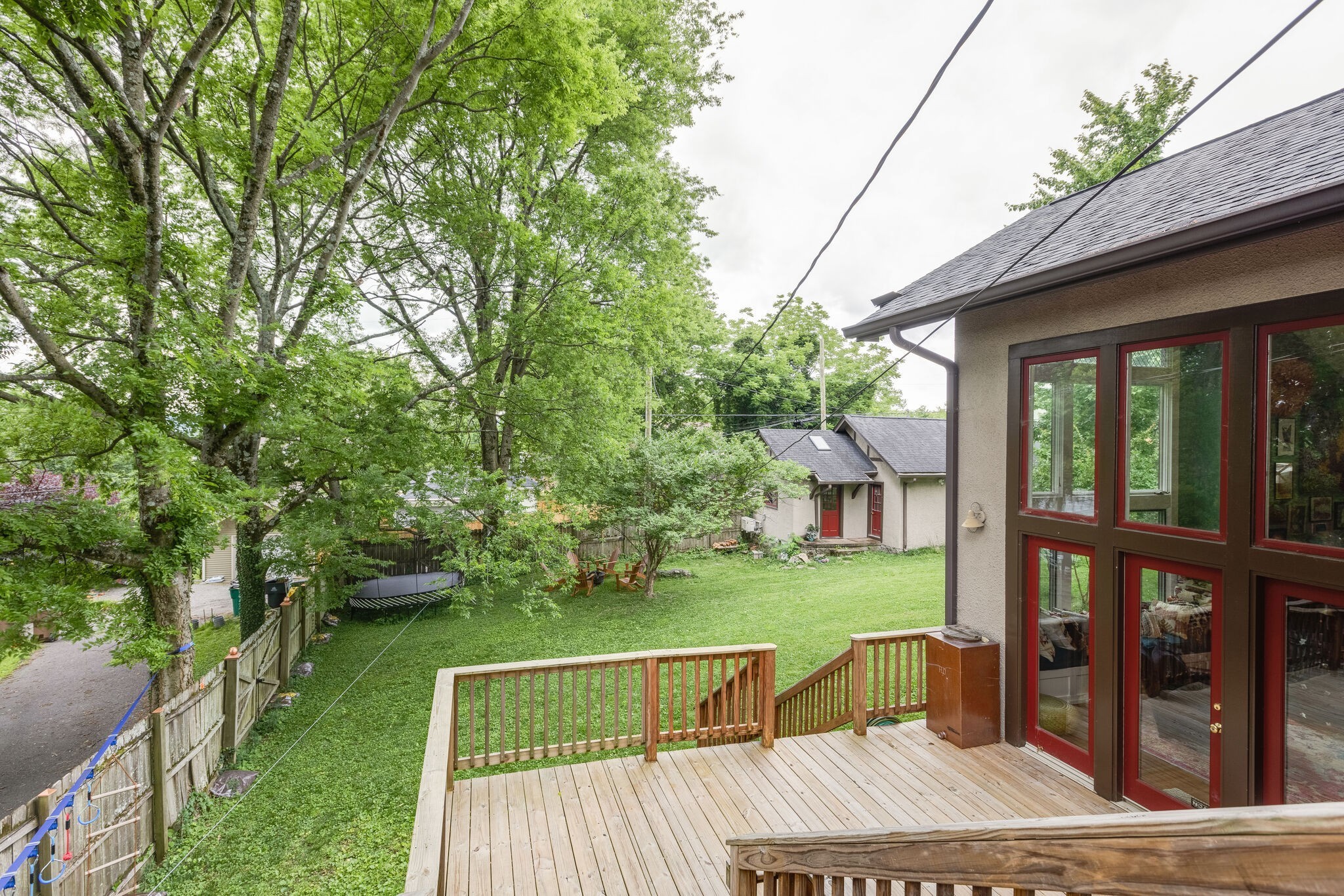 1715 Cedar Ln