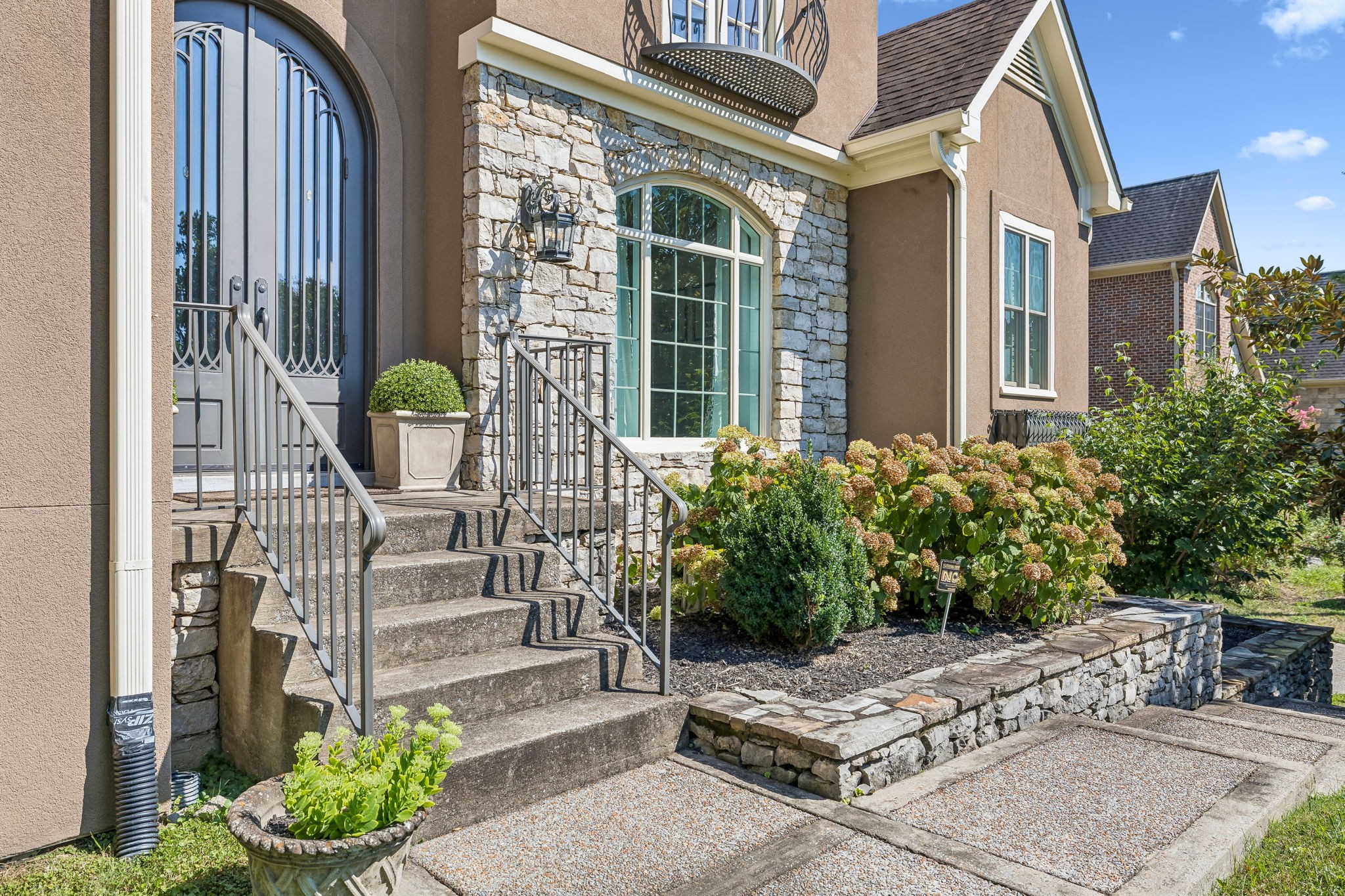 3430 Golf Club Ln