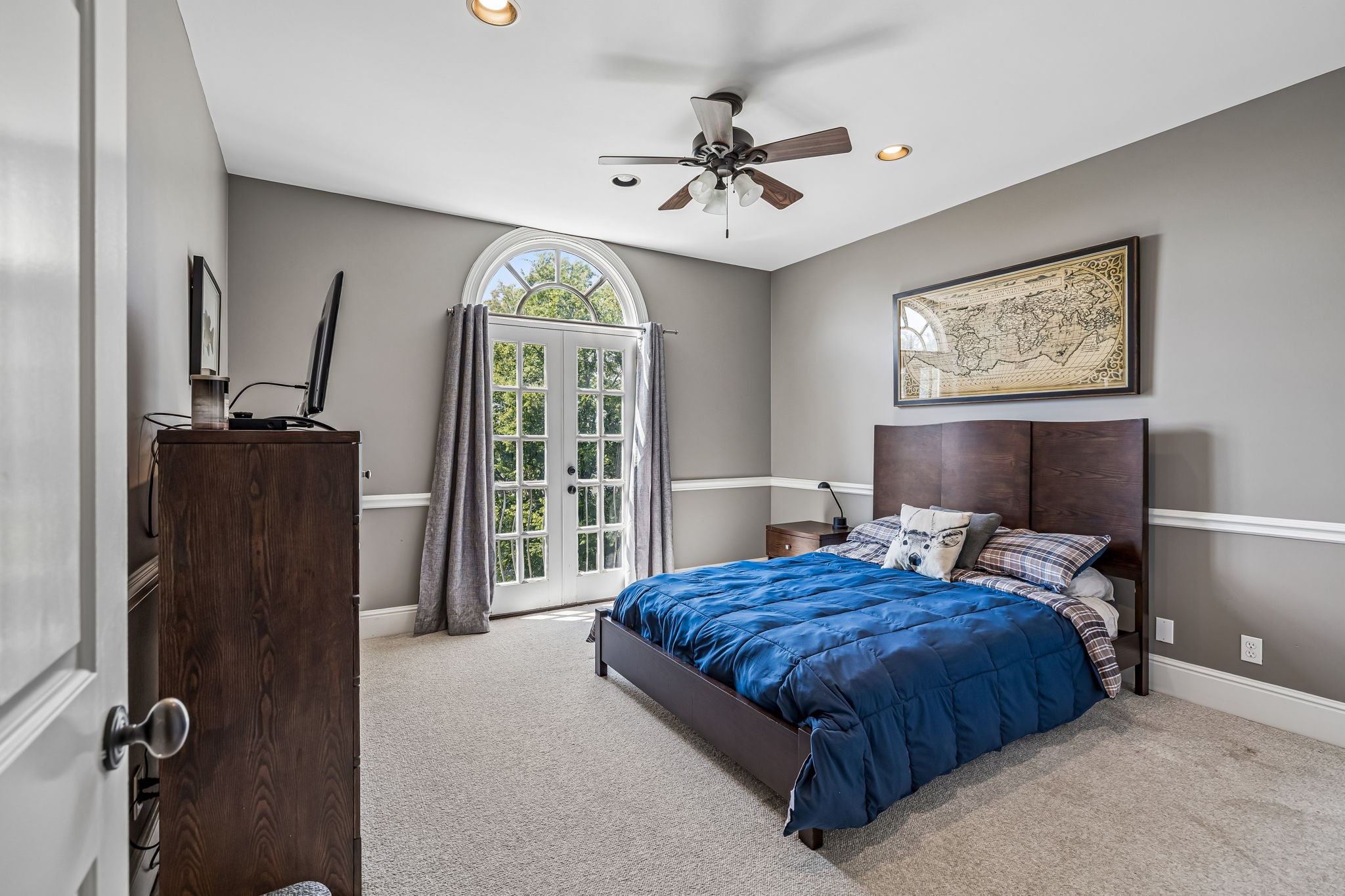 3430 Golf Club Ln