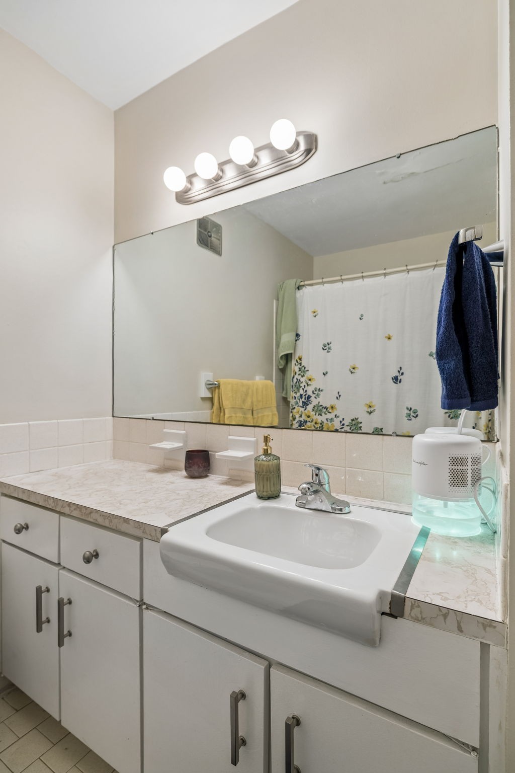 1900 Richard Jones Rd Unit: S7