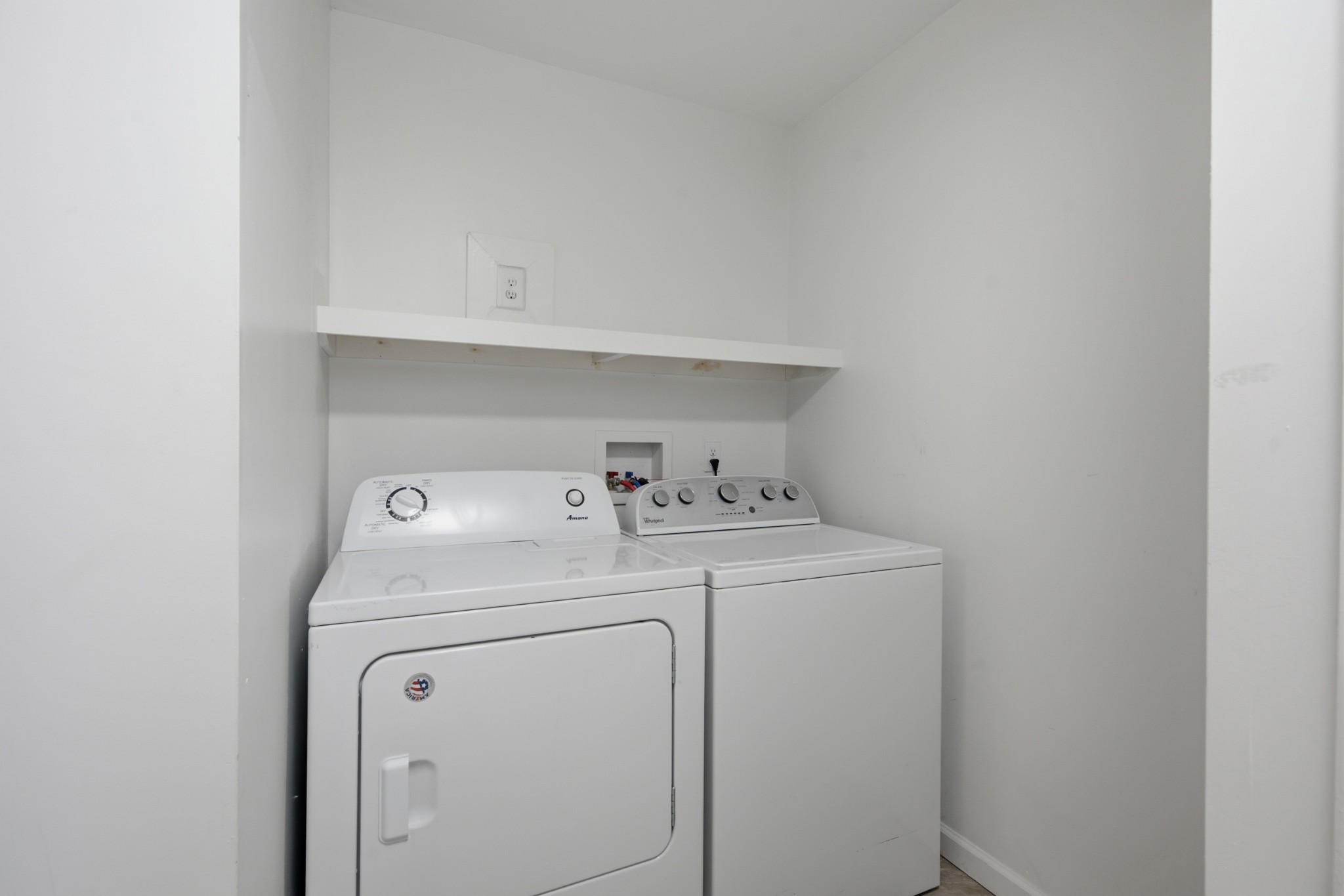 2400 Sandy Dr