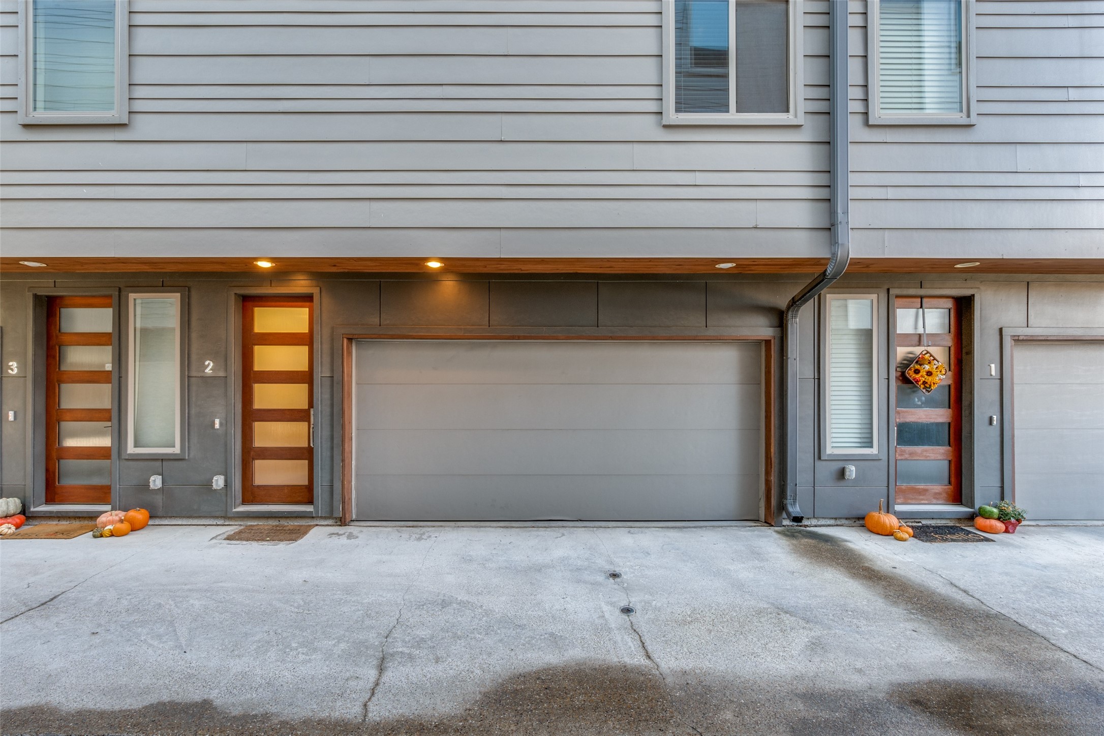 2431 N Garrett Avenue 2