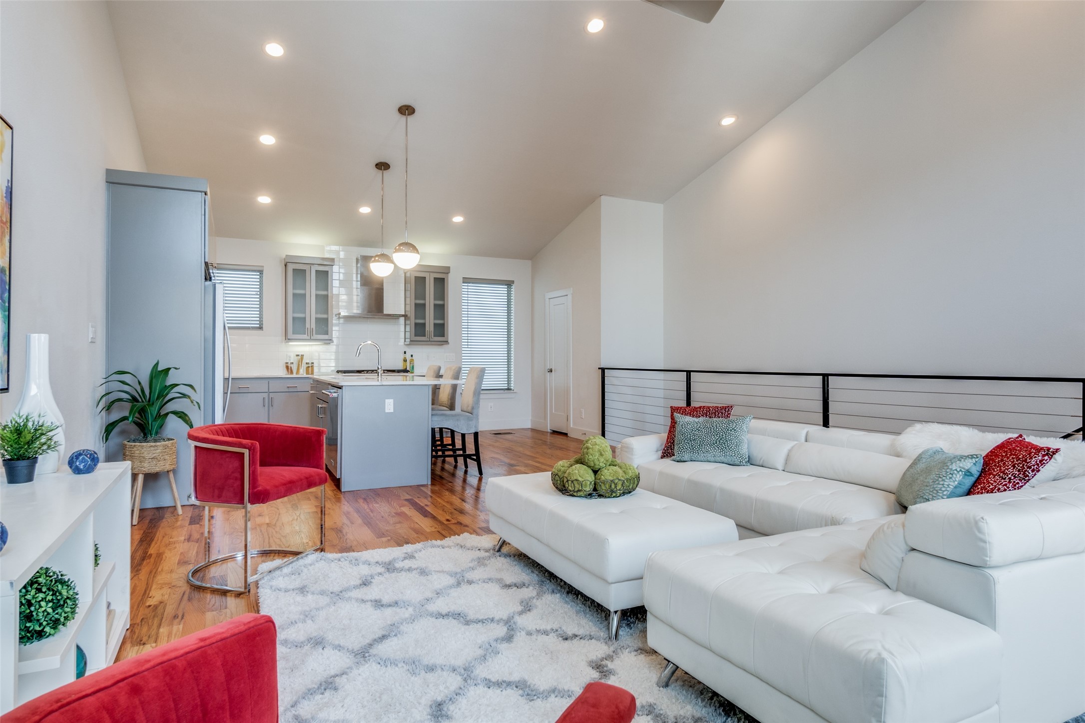 2431 N Garrett Avenue 2