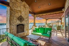 1011 Lakeview Point Road