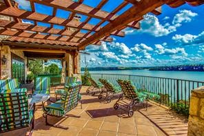 1011 Lakeview Point Road