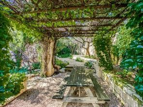 1011 Lakeview Point Road