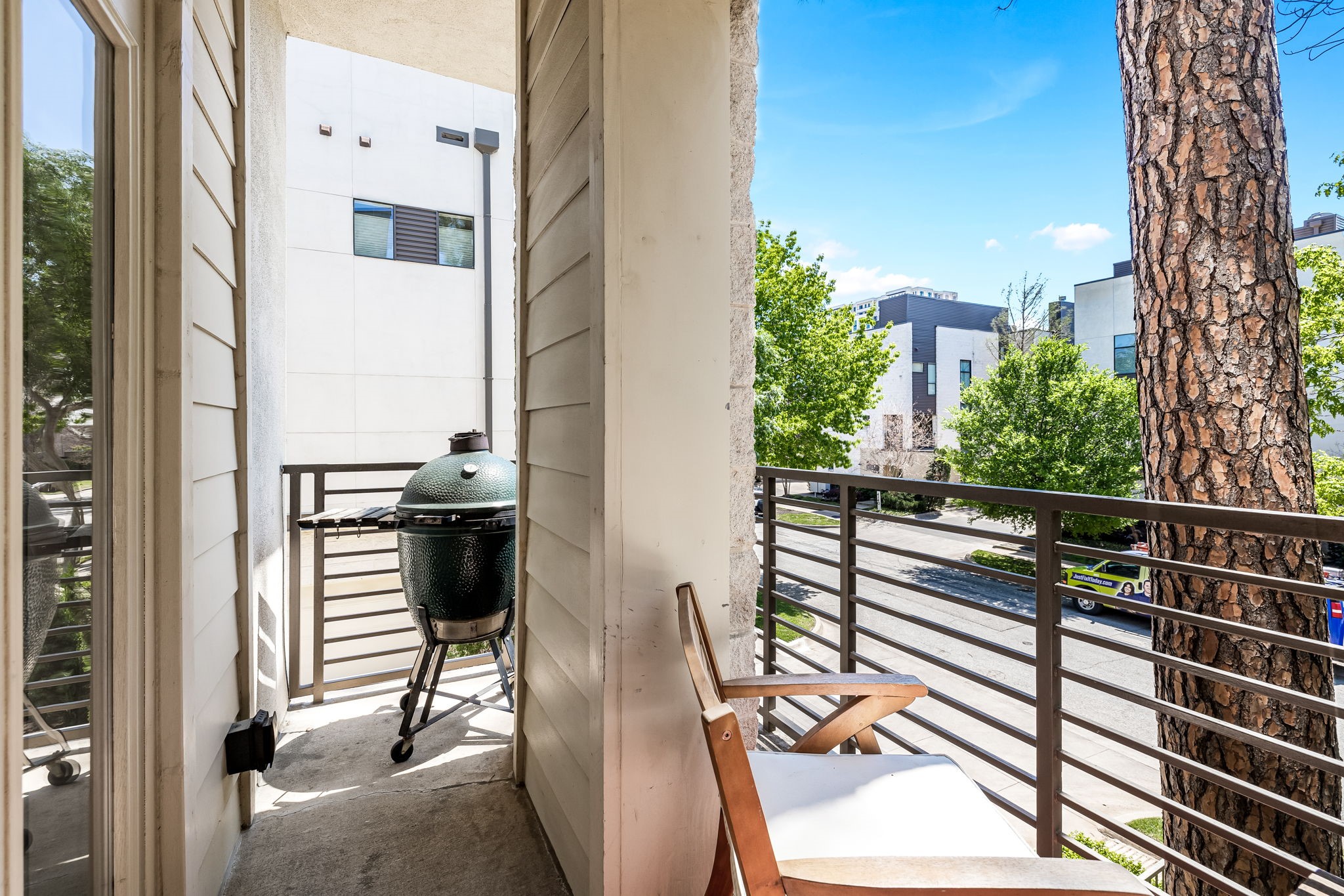 4111 Newton Avenue 31