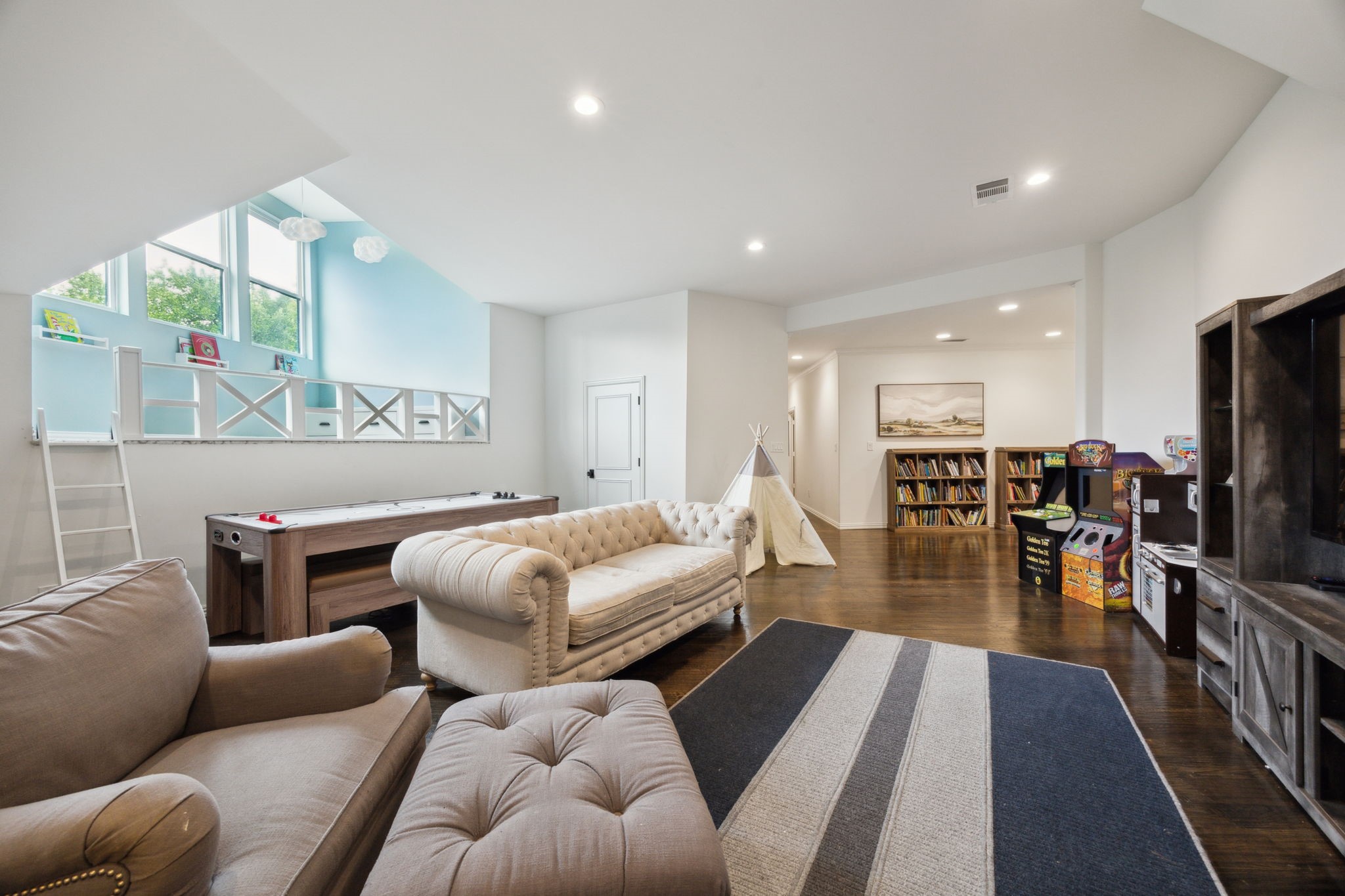 6625 Overlook Court