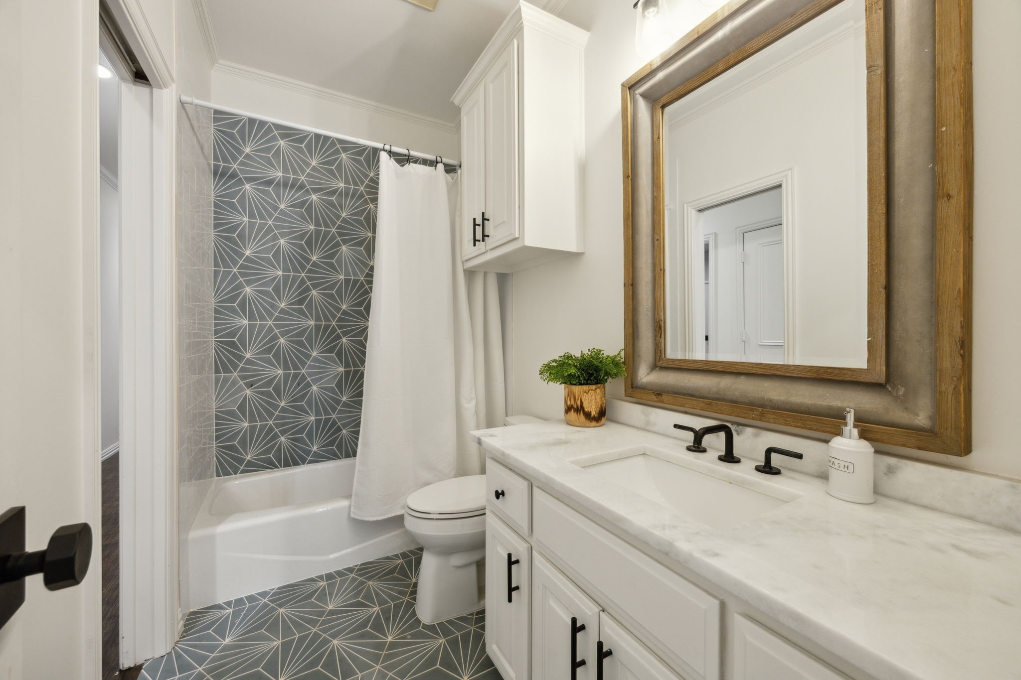 6625 Overlook Court