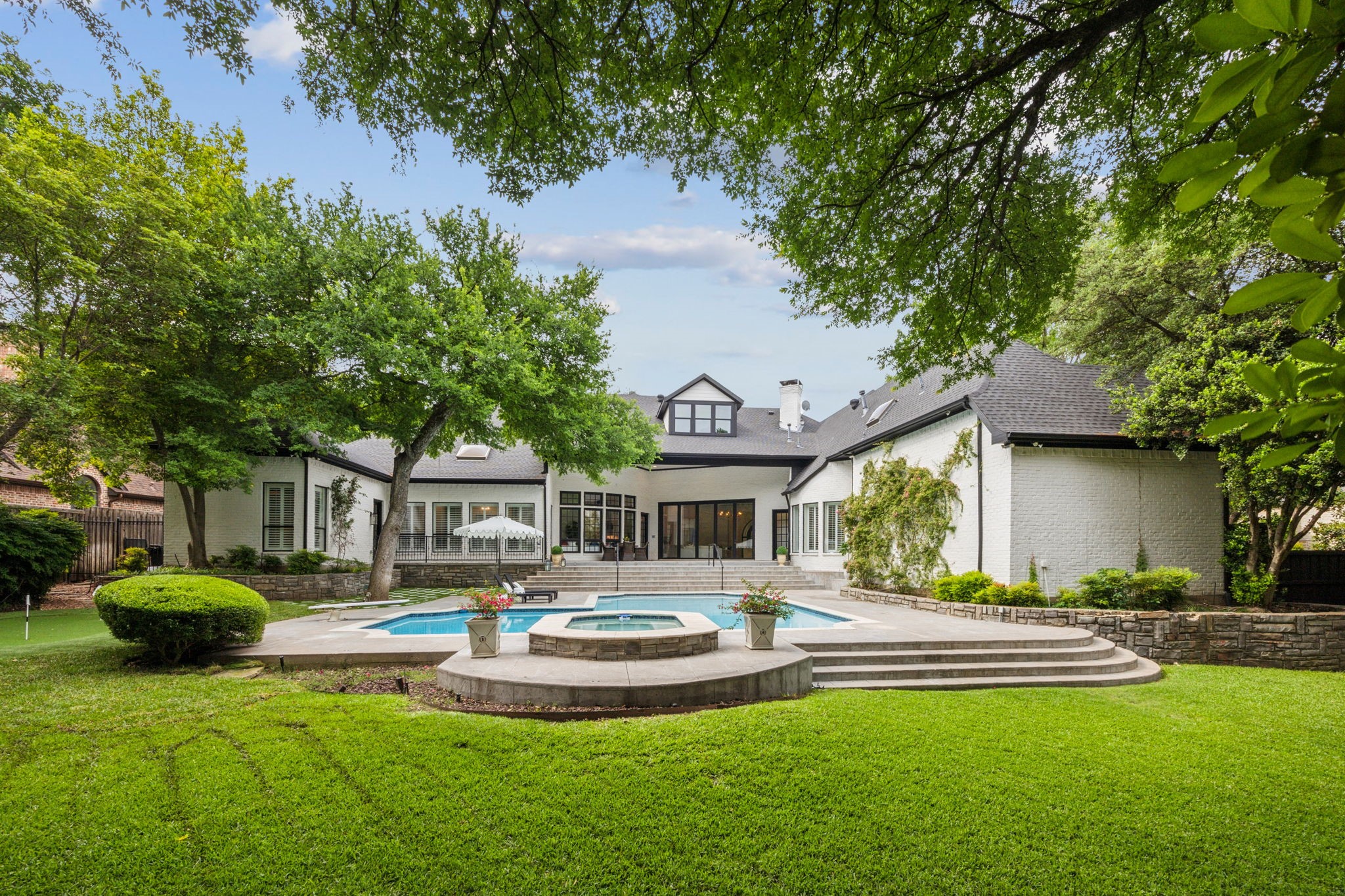 6625 Overlook Court