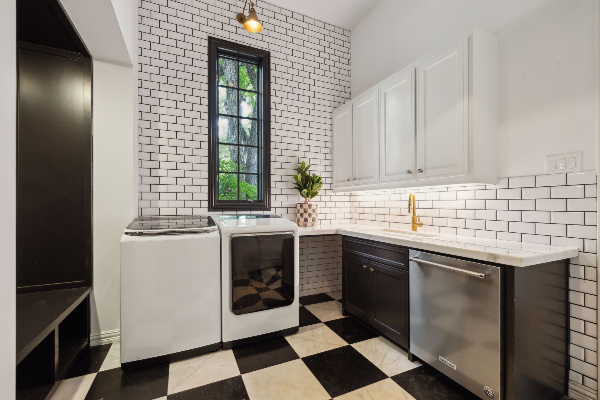 6625 Overlook Court