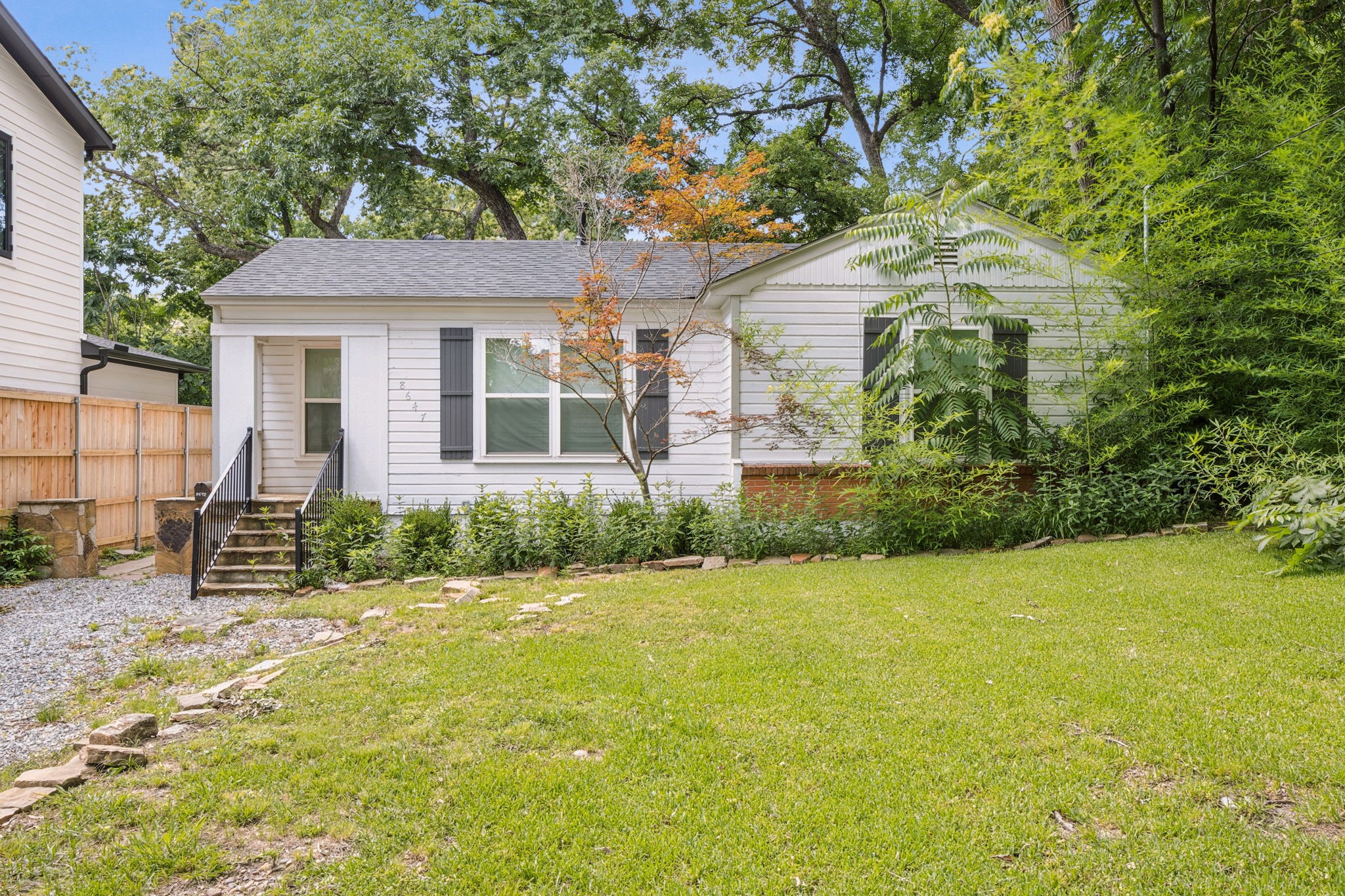 8647 San Leandro Drive