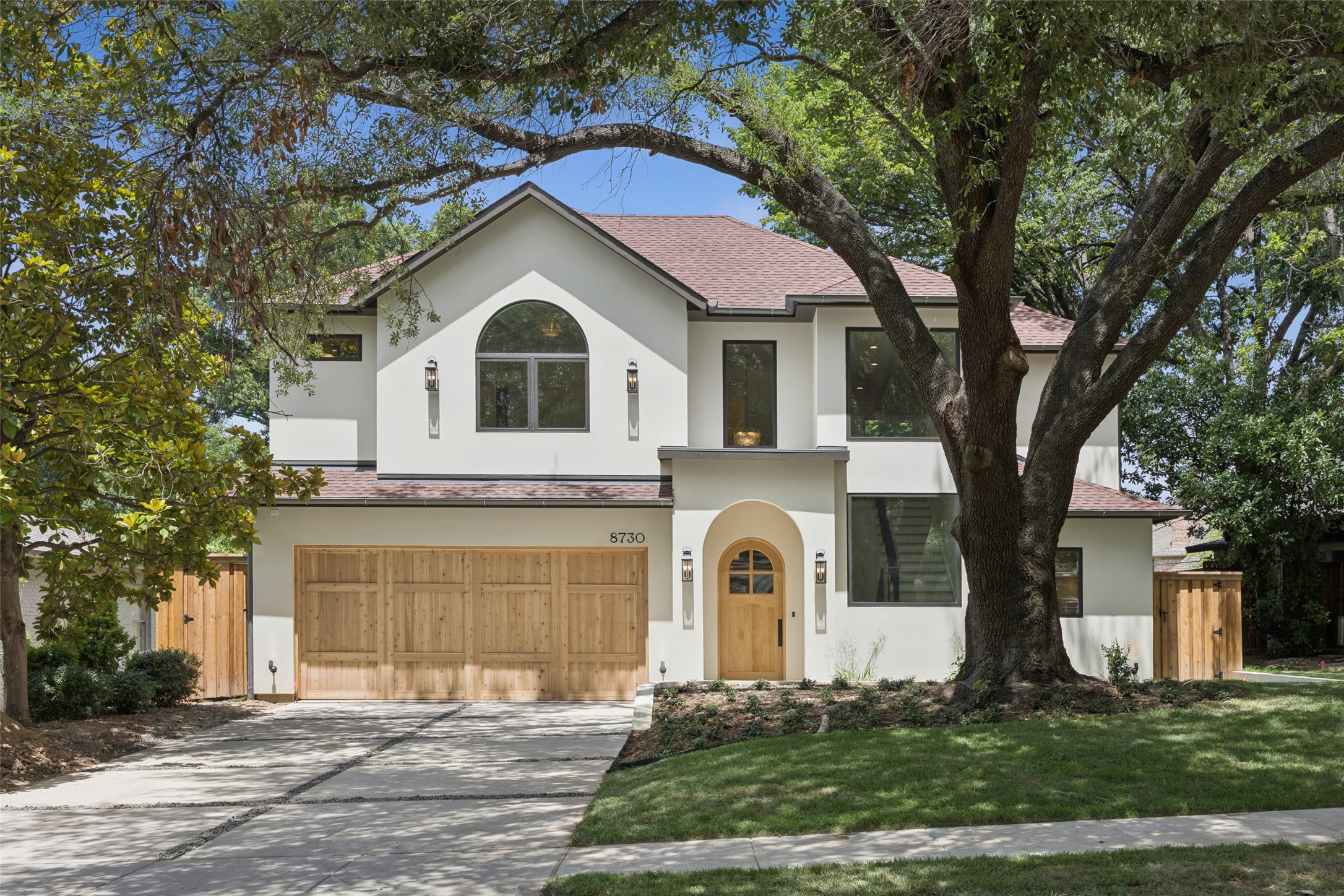 8730 Rexford Drive
