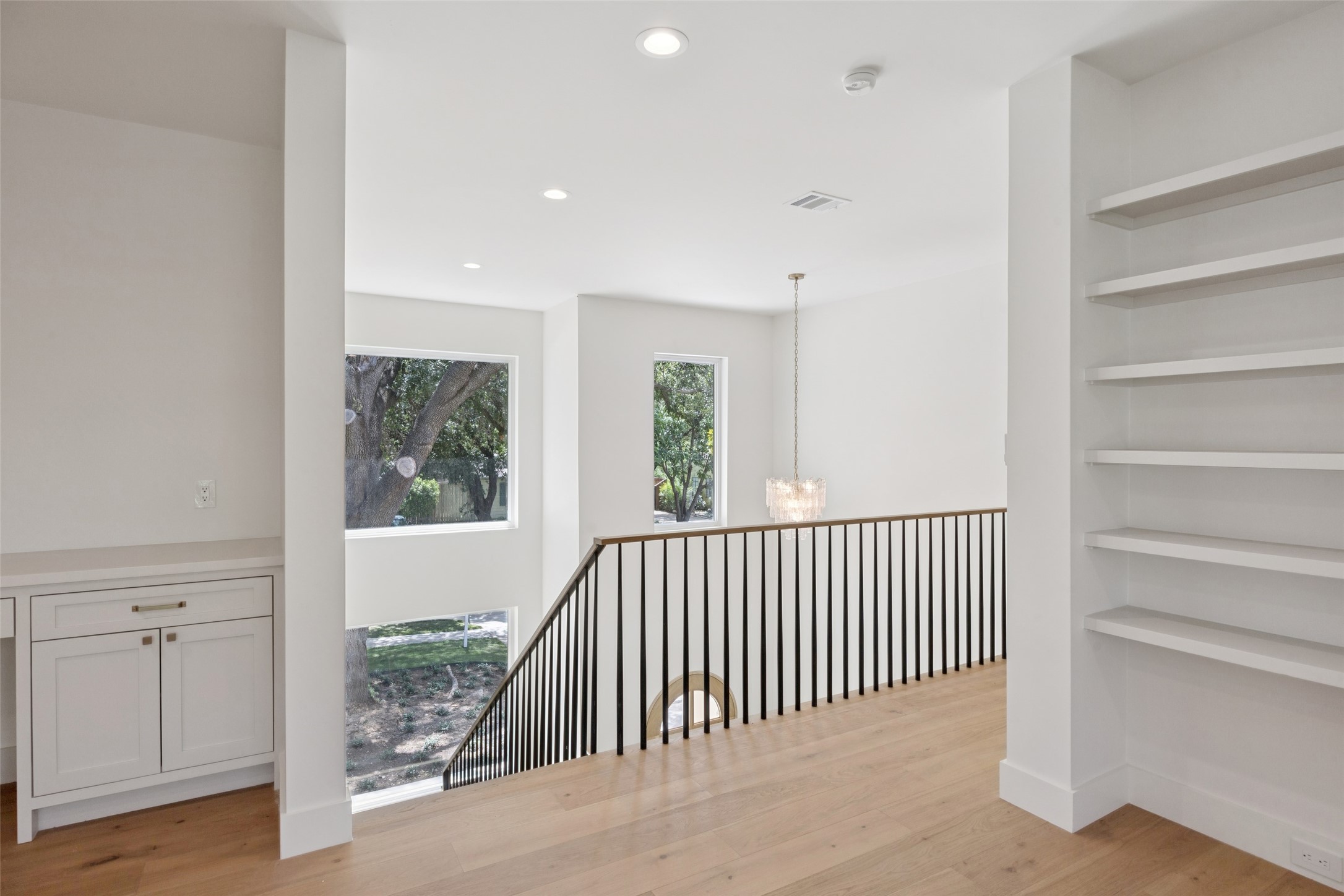8730 Rexford Drive
