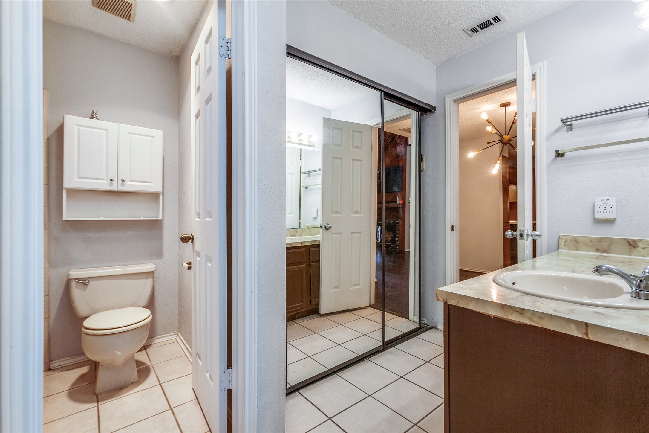 9600 Royal Lane 201