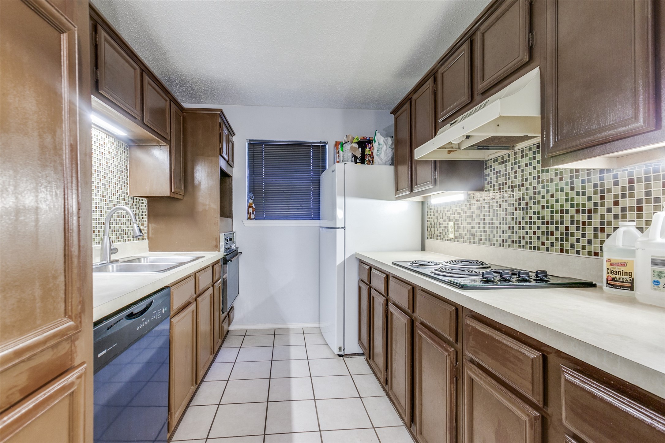 9600 Royal Lane 201