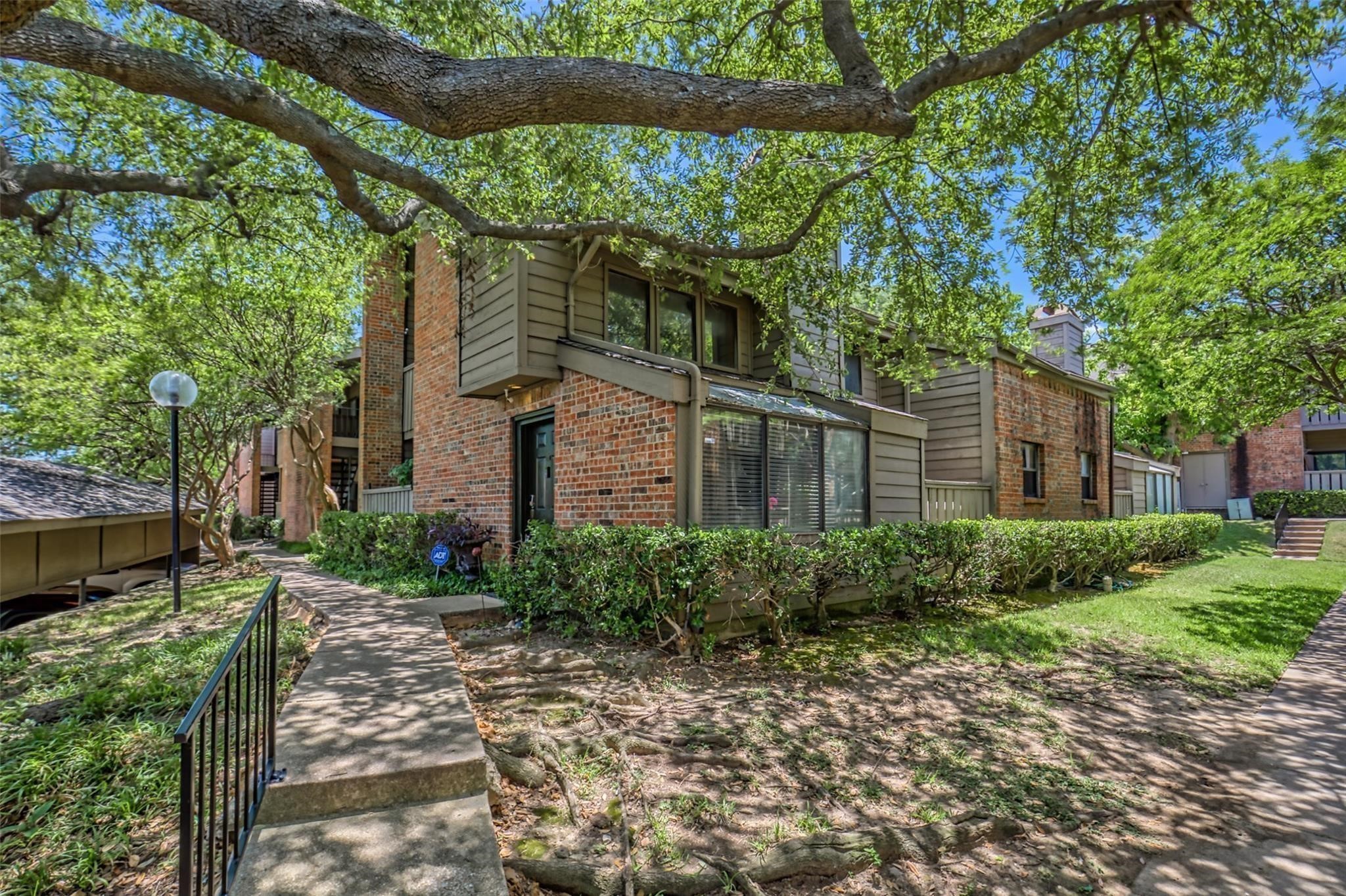 9600 Royal Lane 201