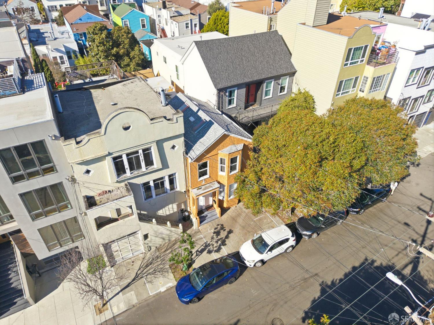 1270-1272 Hampshire Street