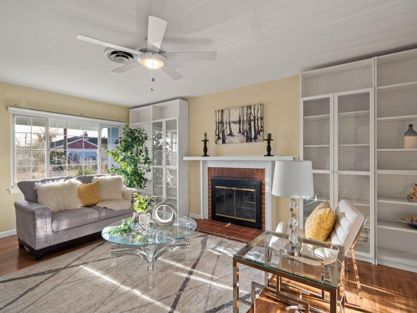 23394 Klamath RD