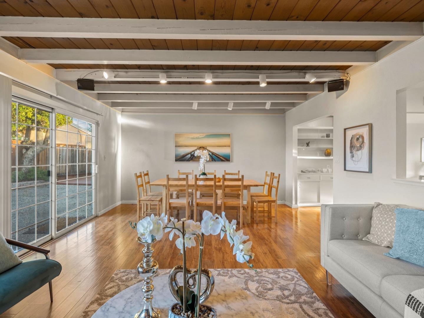 23394 Klamath RD