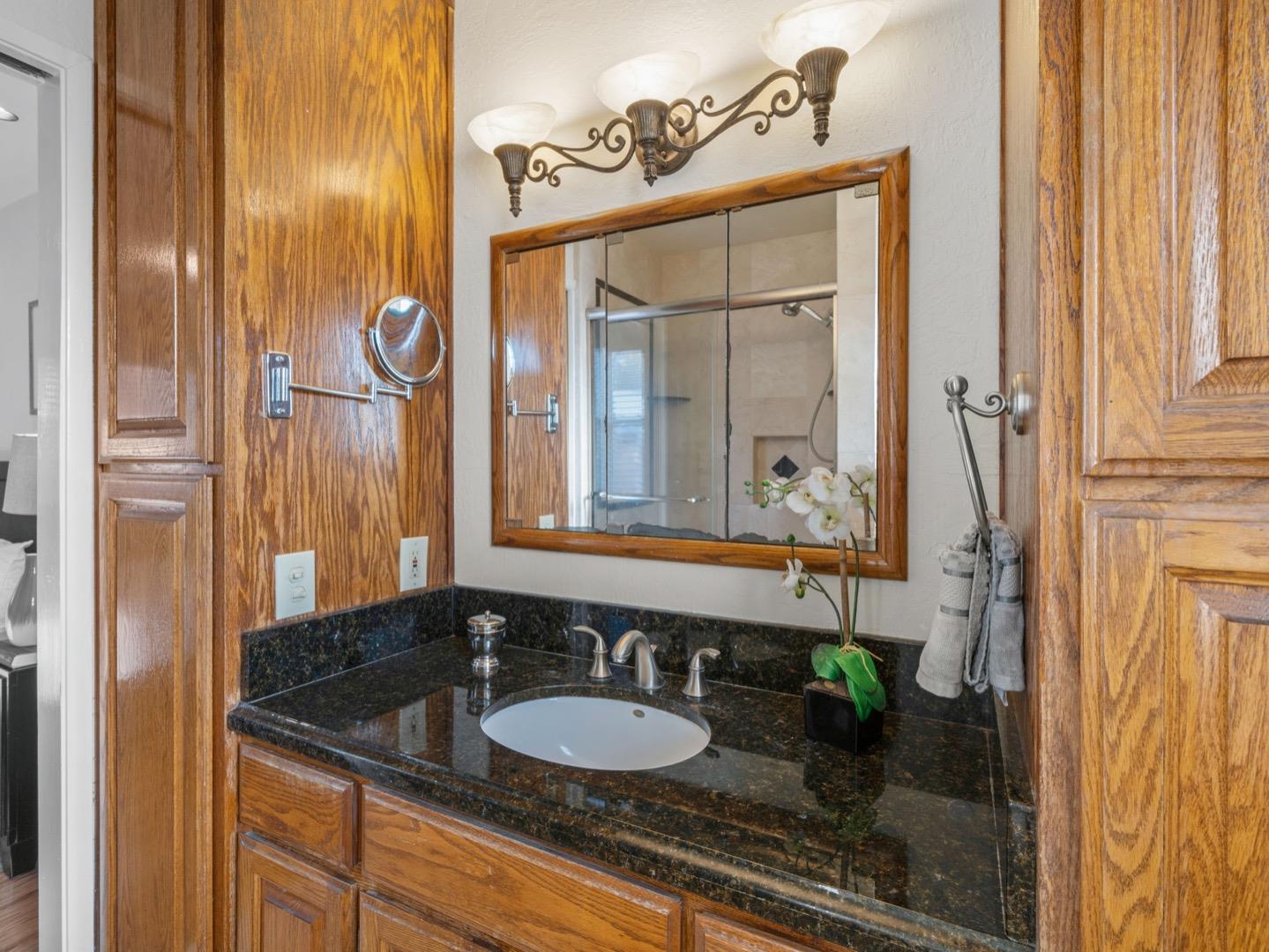 23394 Klamath RD