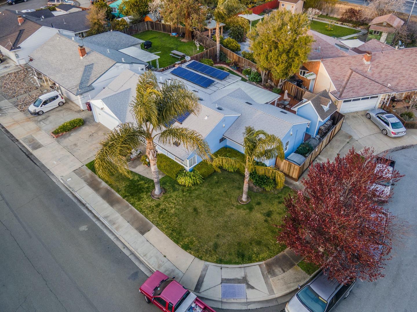23394 Klamath RD