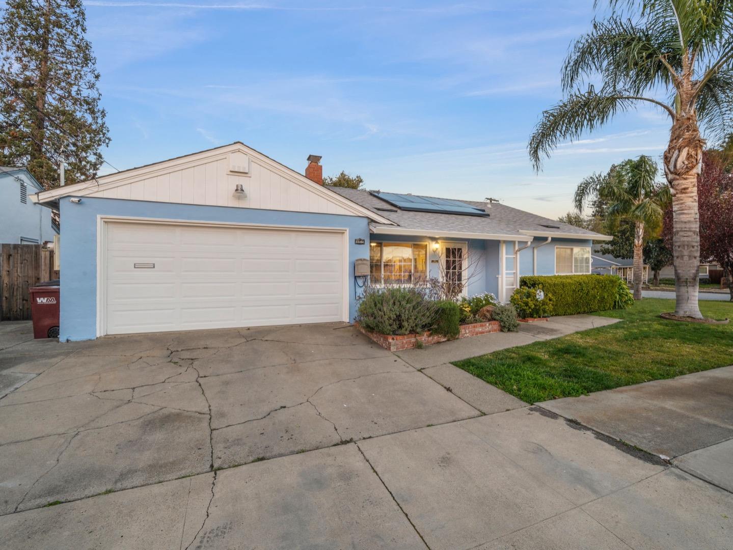 23394 Klamath RD