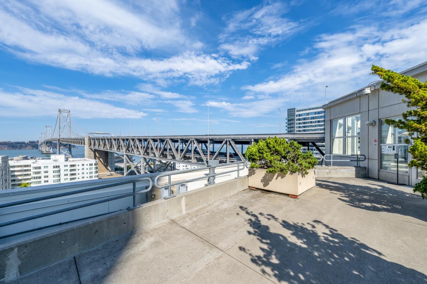 400 Beale ST 506